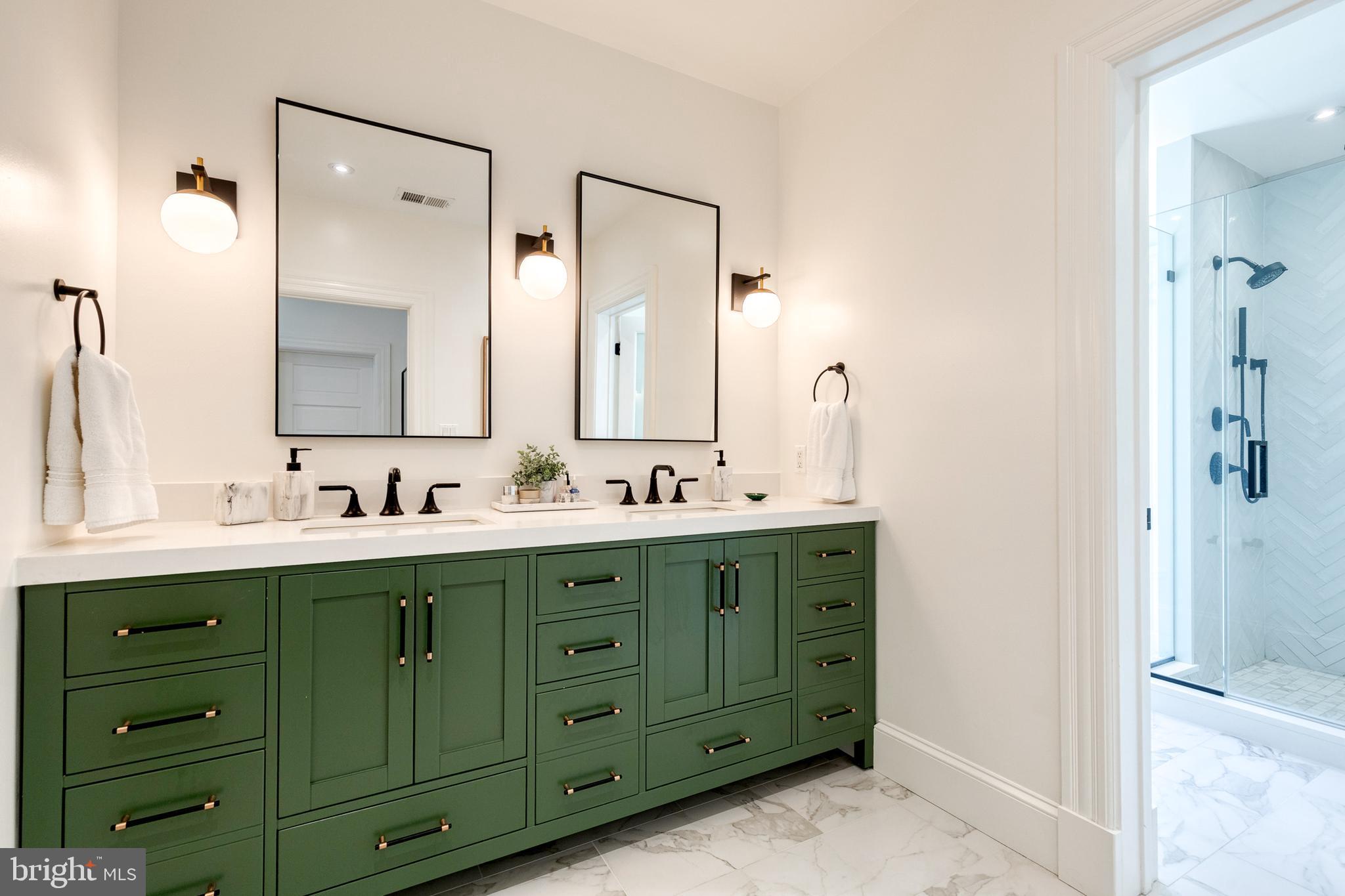 RUXTON - Residential