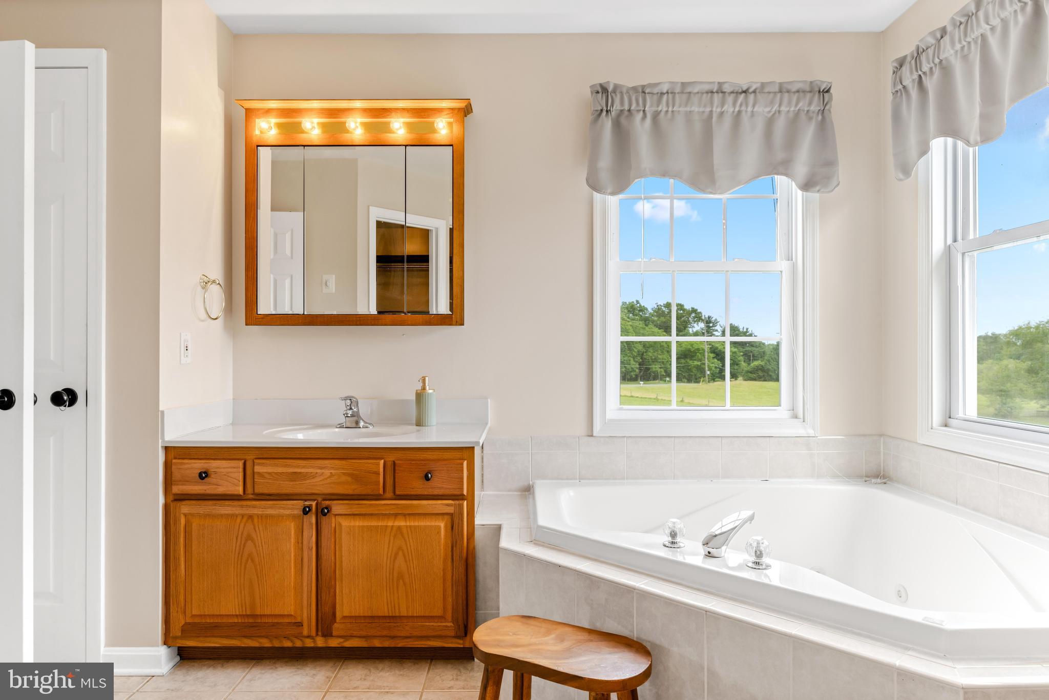 SOUTHERN VISTA - Residential