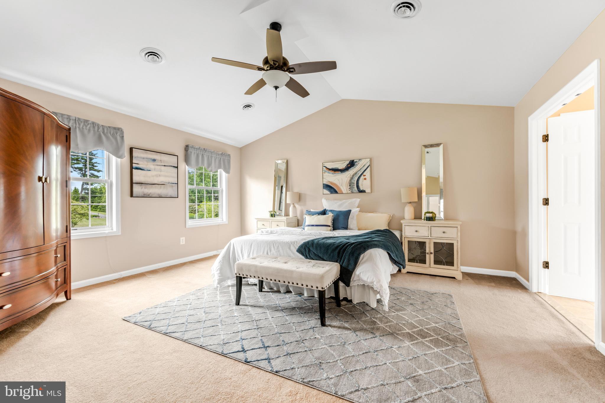 SOUTHERN VISTA - Residential