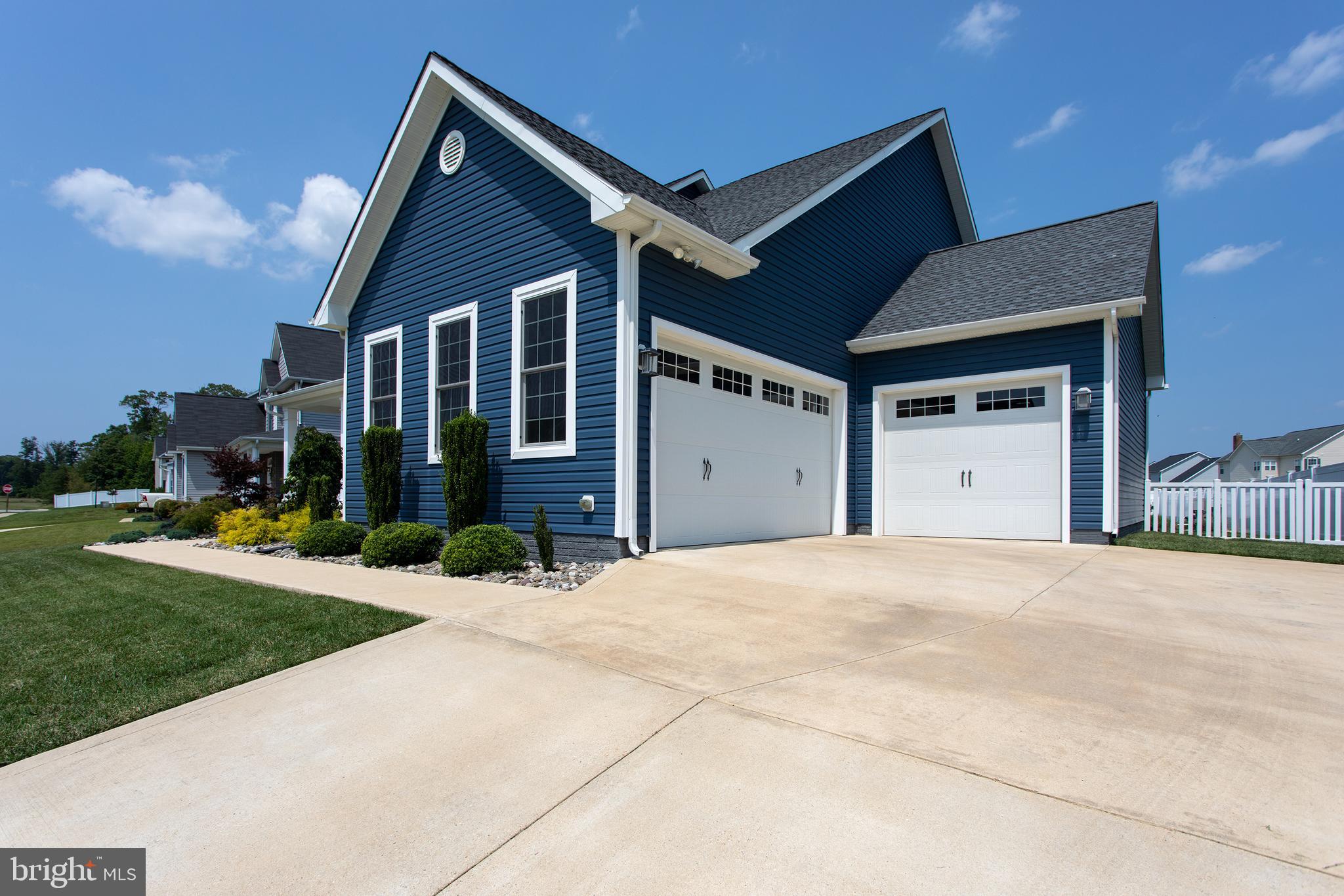 1006 MAIDEN GRASS DRIVE