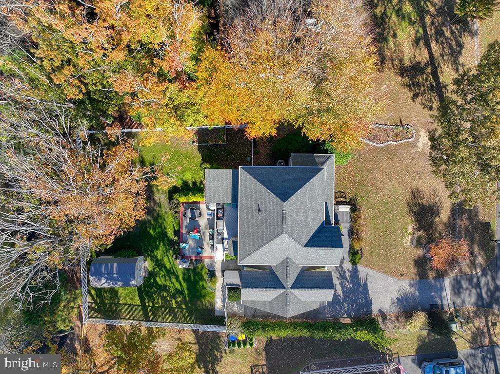 18 WHITES CREEK LANE