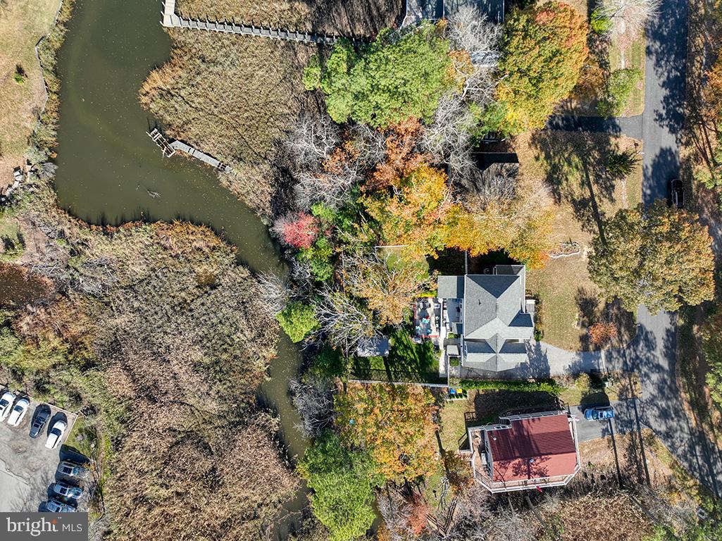 18 WHITES CREEK LANE