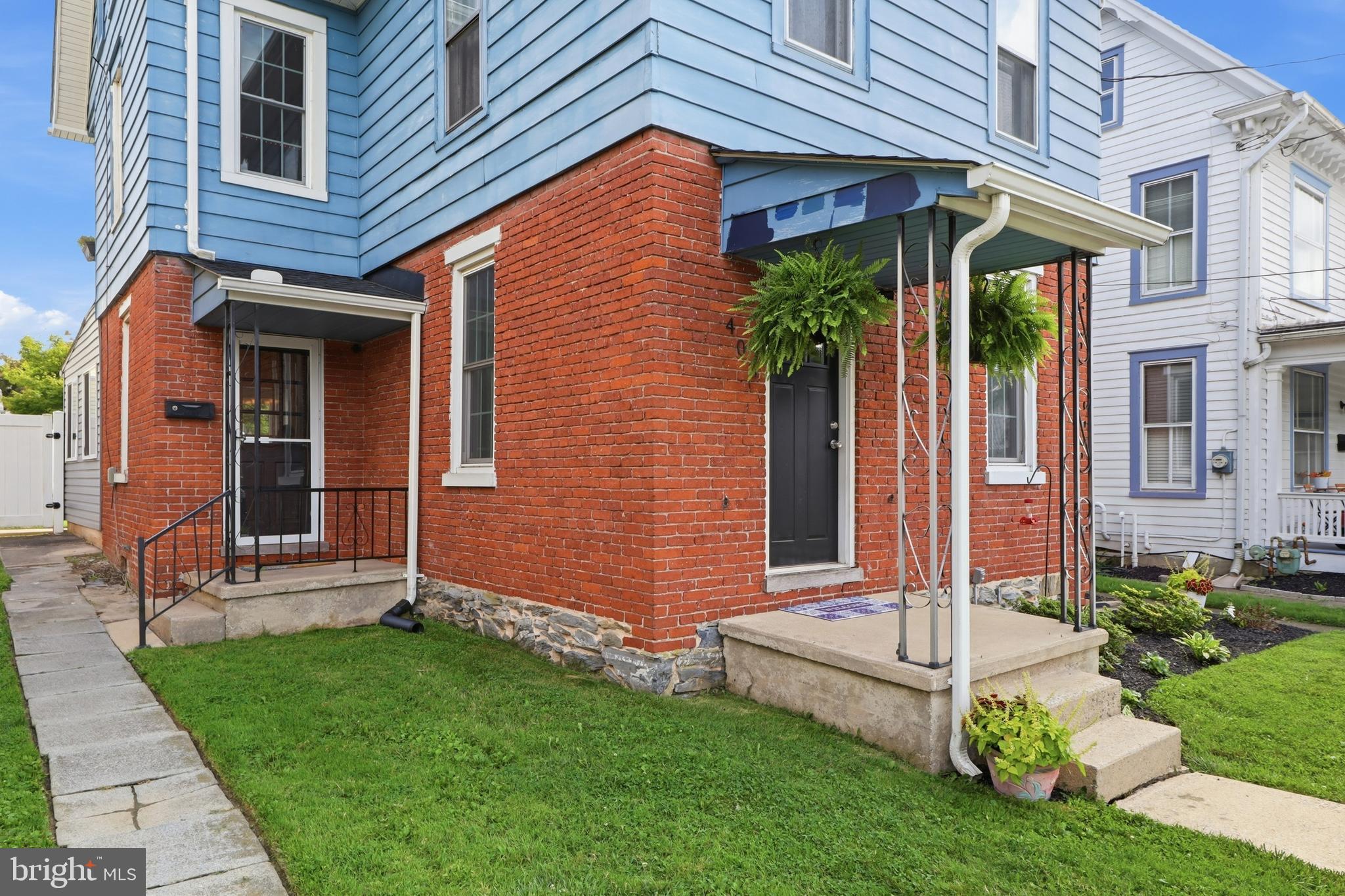 403 WALNUT STREET