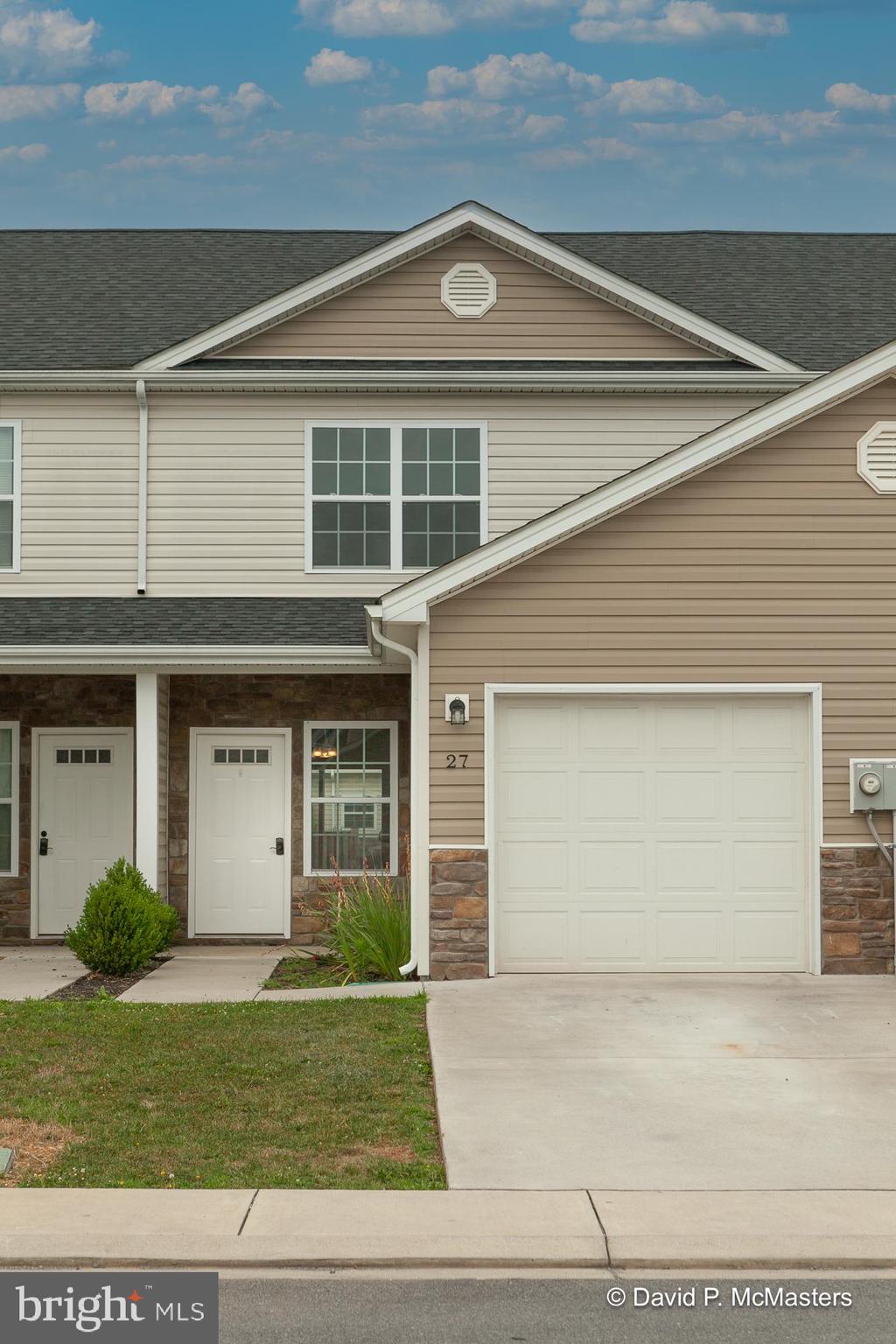 TOWNES OF RIDGEWAY - Residential