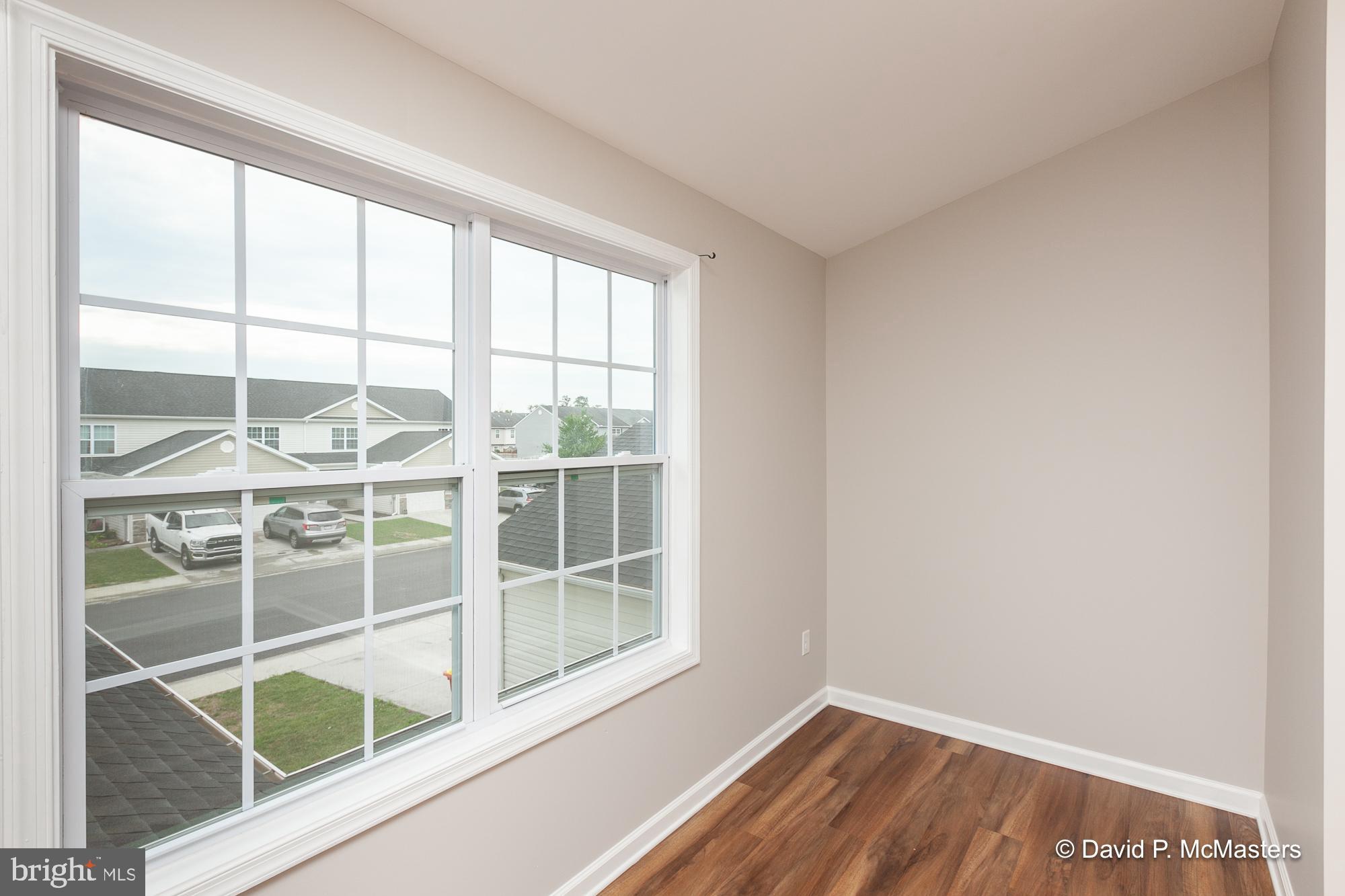 TOWNES OF RIDGEWAY - Residential