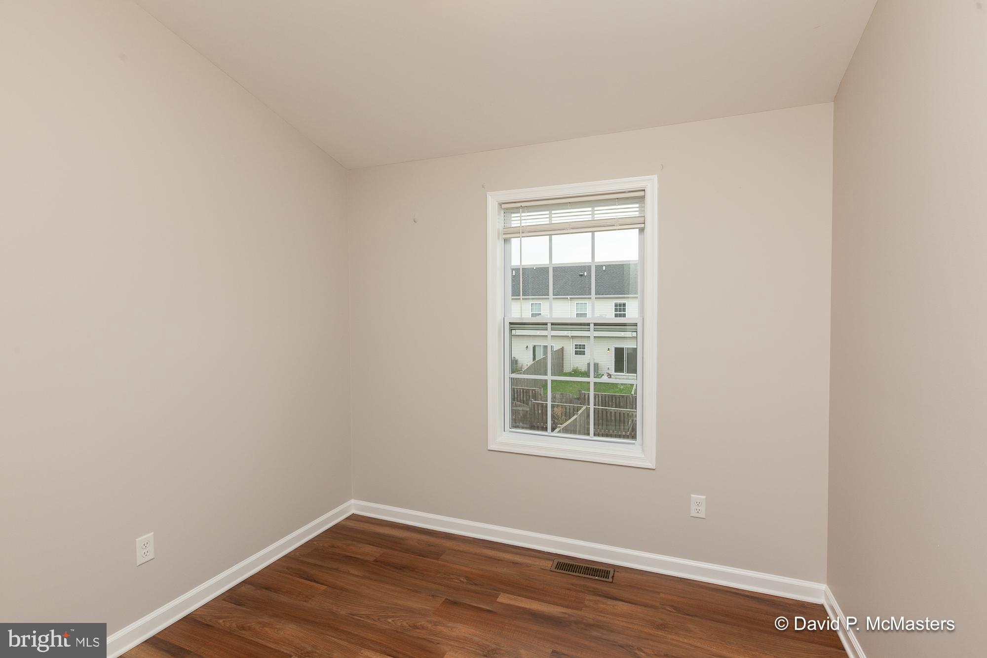 TOWNES OF RIDGEWAY - Residential