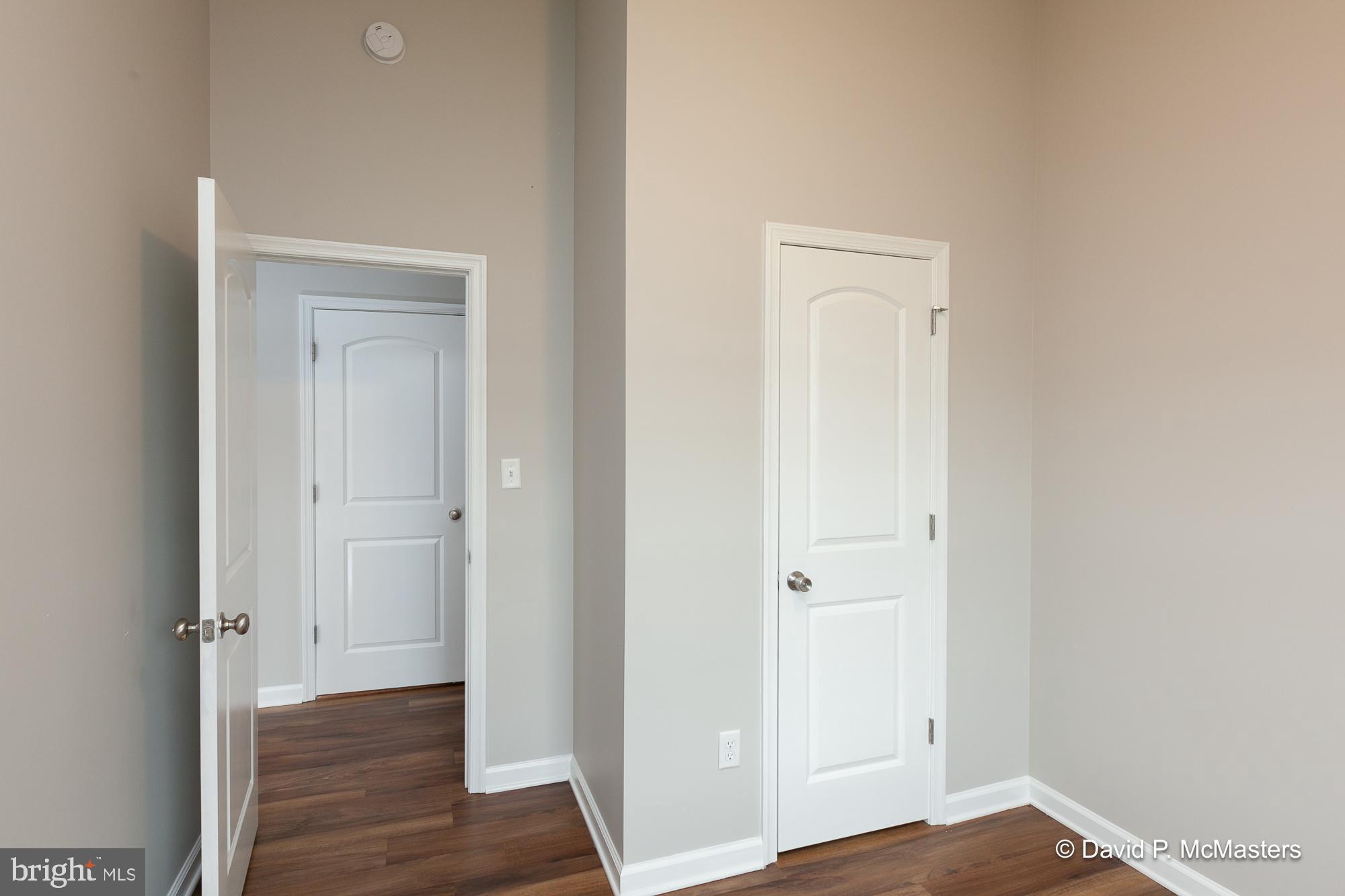 TOWNES OF RIDGEWAY - Residential