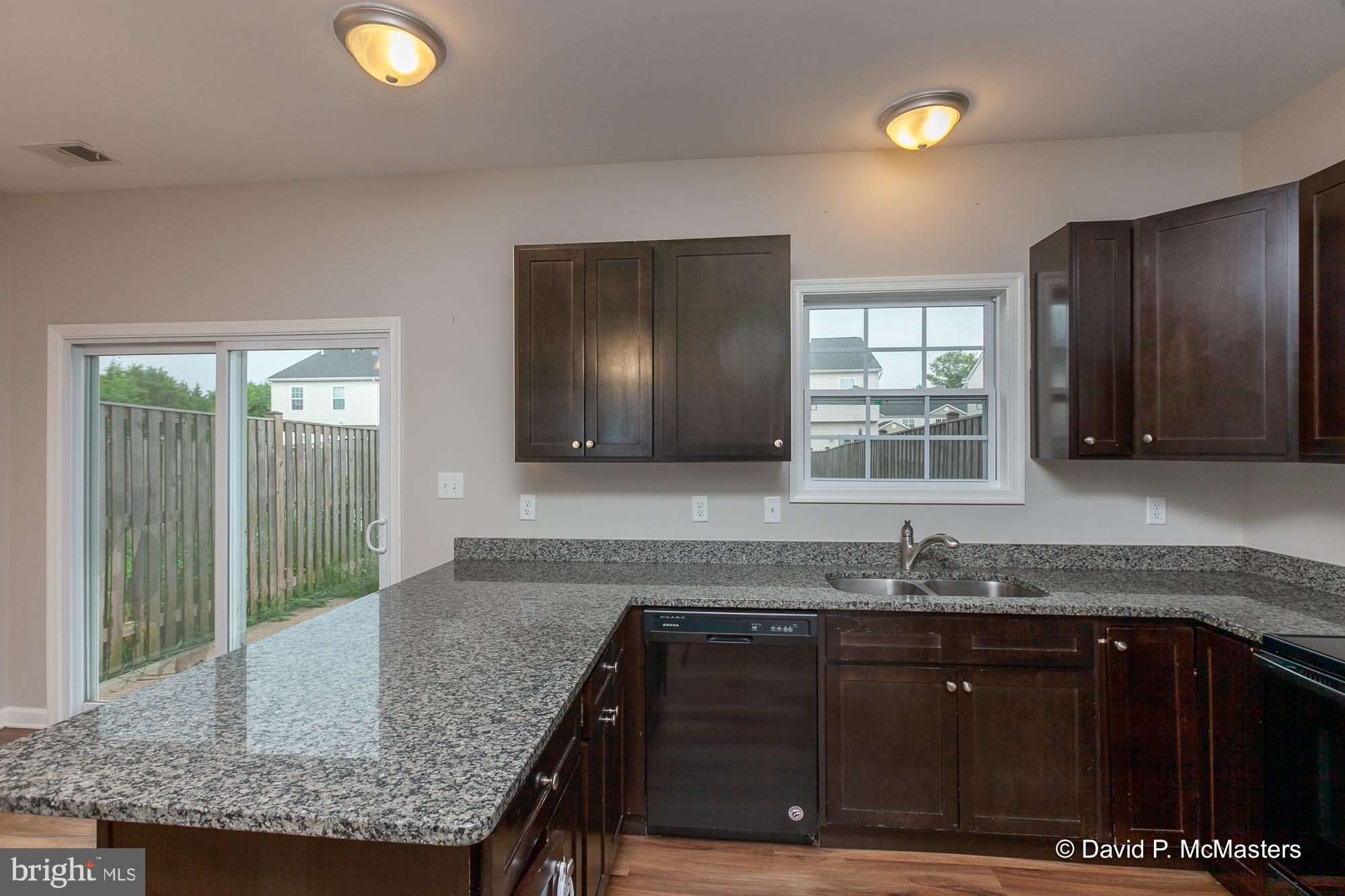 TOWNES OF RIDGEWAY - Residential