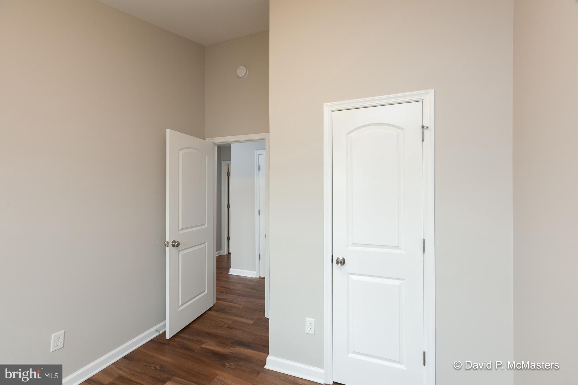 TOWNES OF RIDGEWAY - Residential