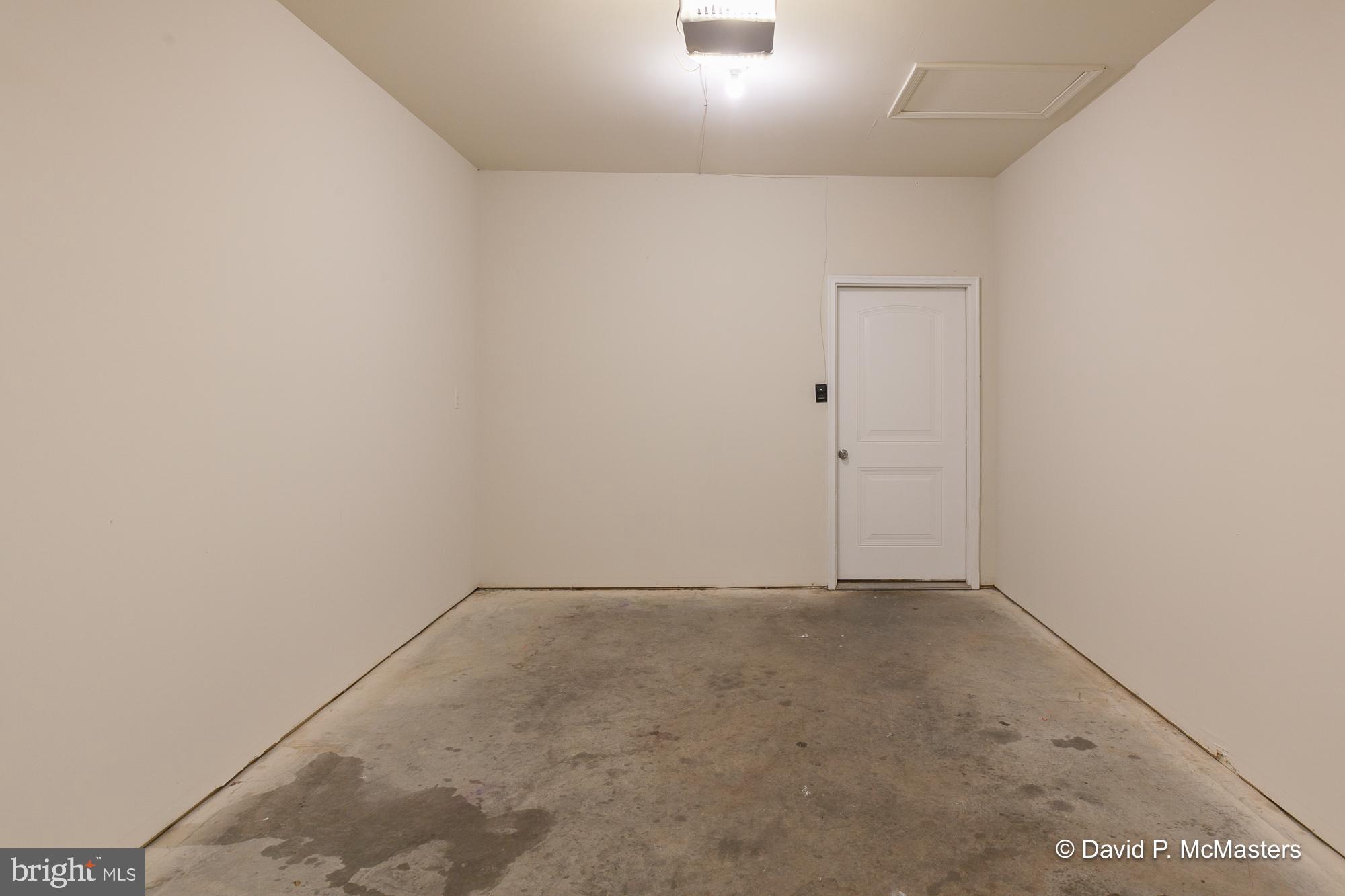 TOWNES OF RIDGEWAY - Residential