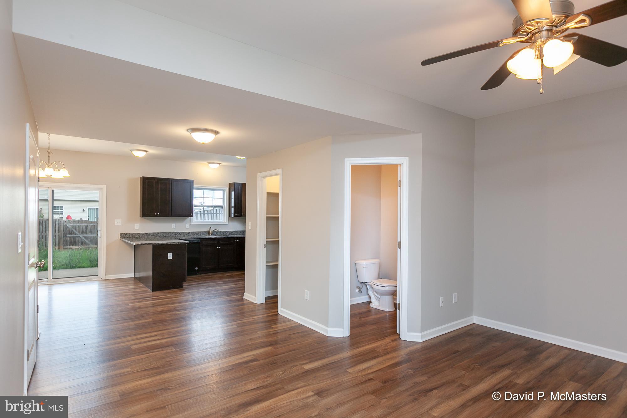 TOWNES OF RIDGEWAY - Residential