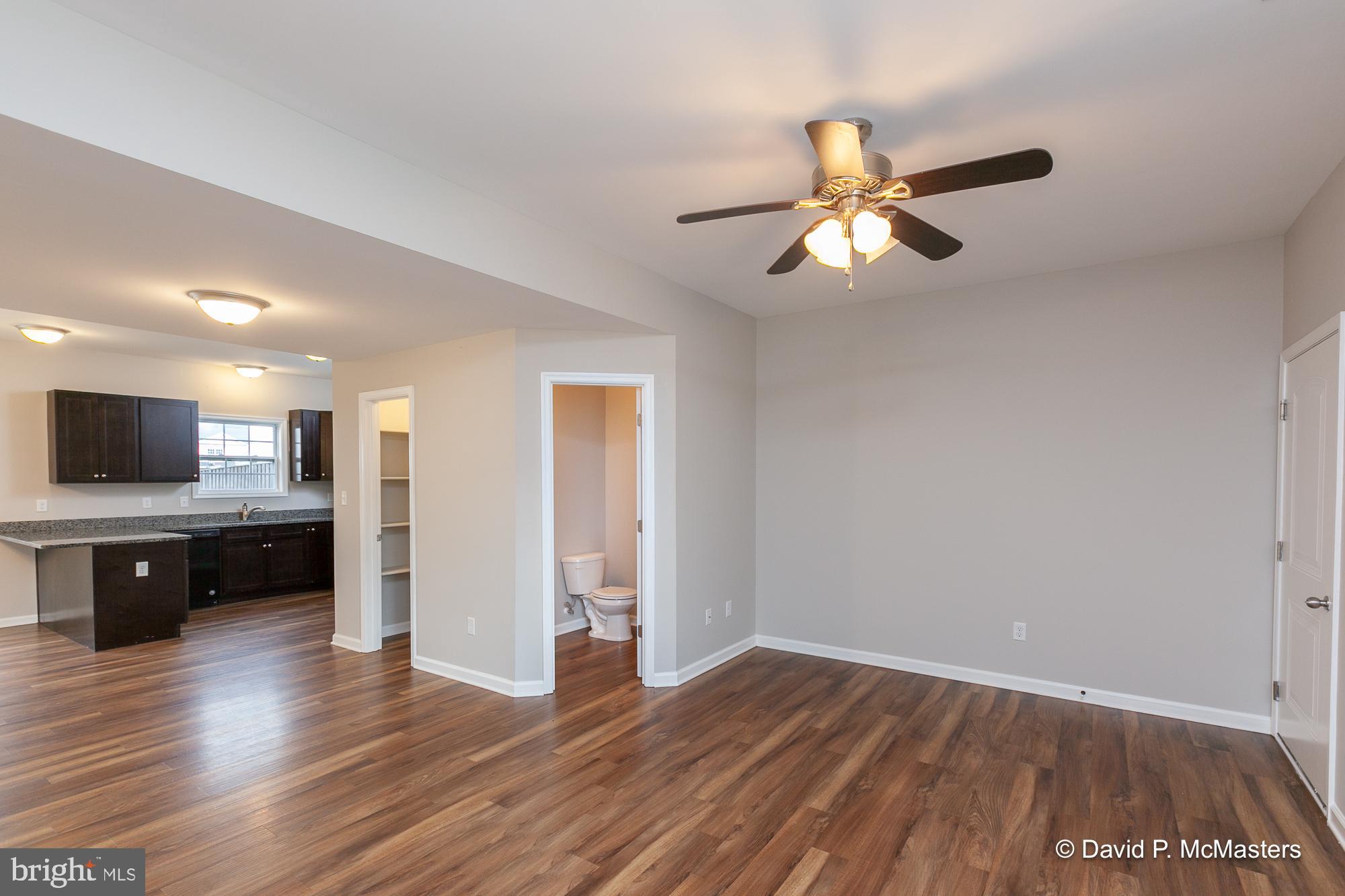 TOWNES OF RIDGEWAY - Residential