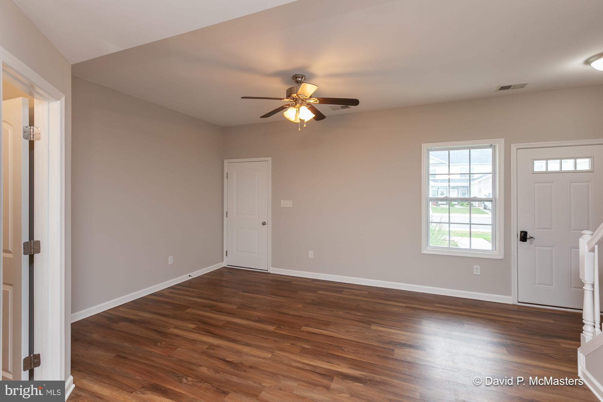 TOWNES OF RIDGEWAY - Residential