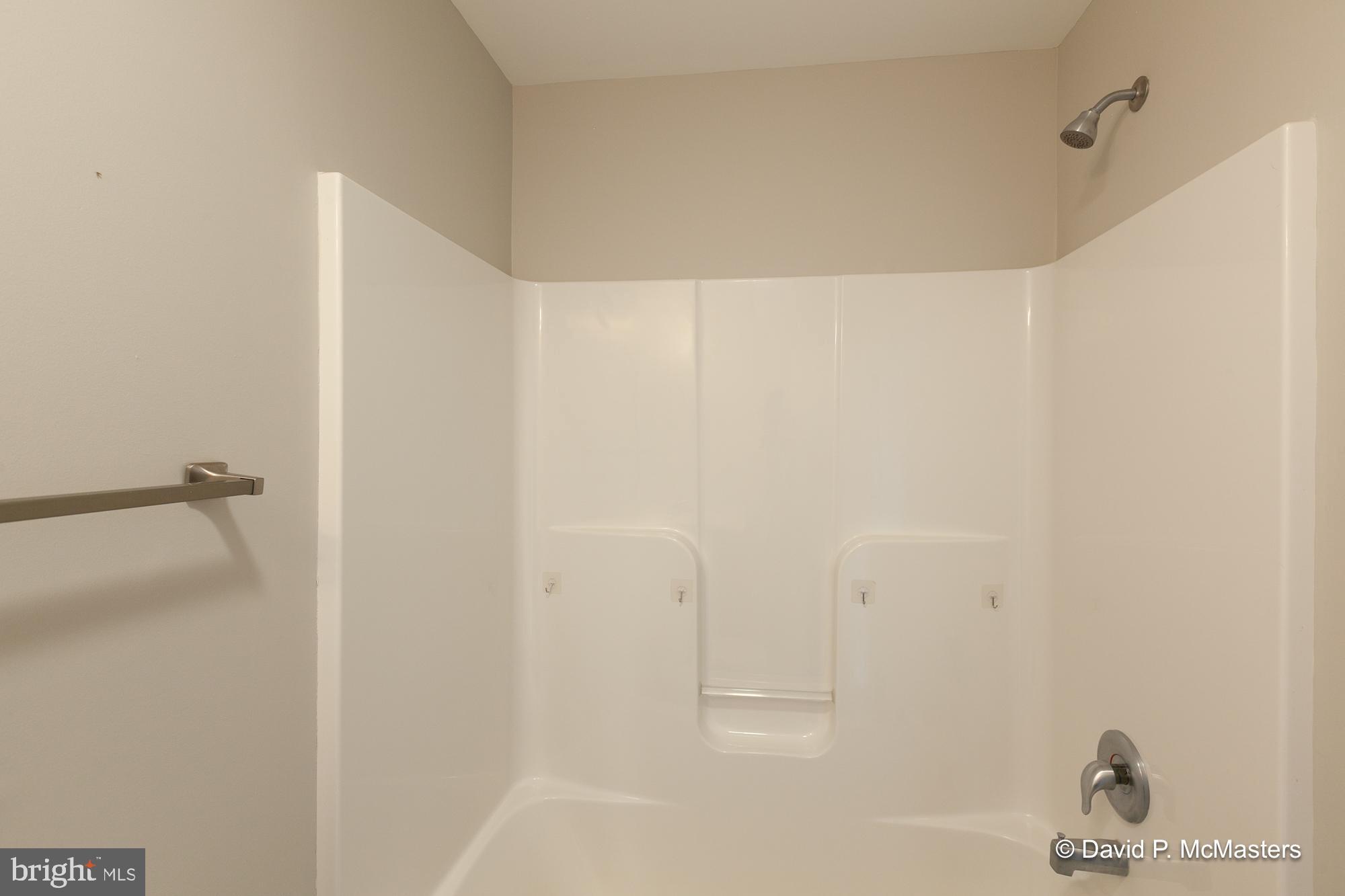 TOWNES OF RIDGEWAY - Residential