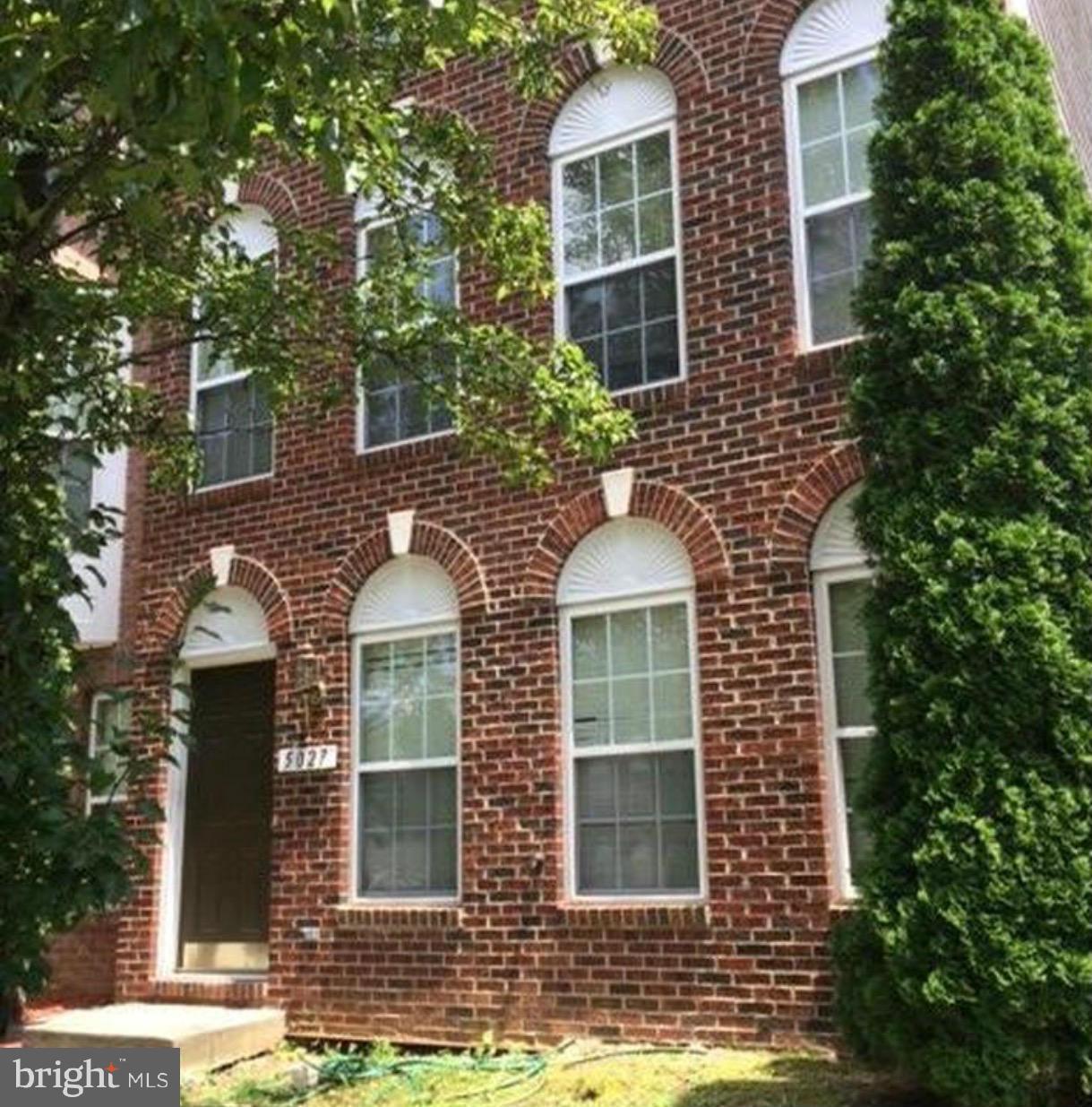 FAIRLAKES CROSSING - Residential