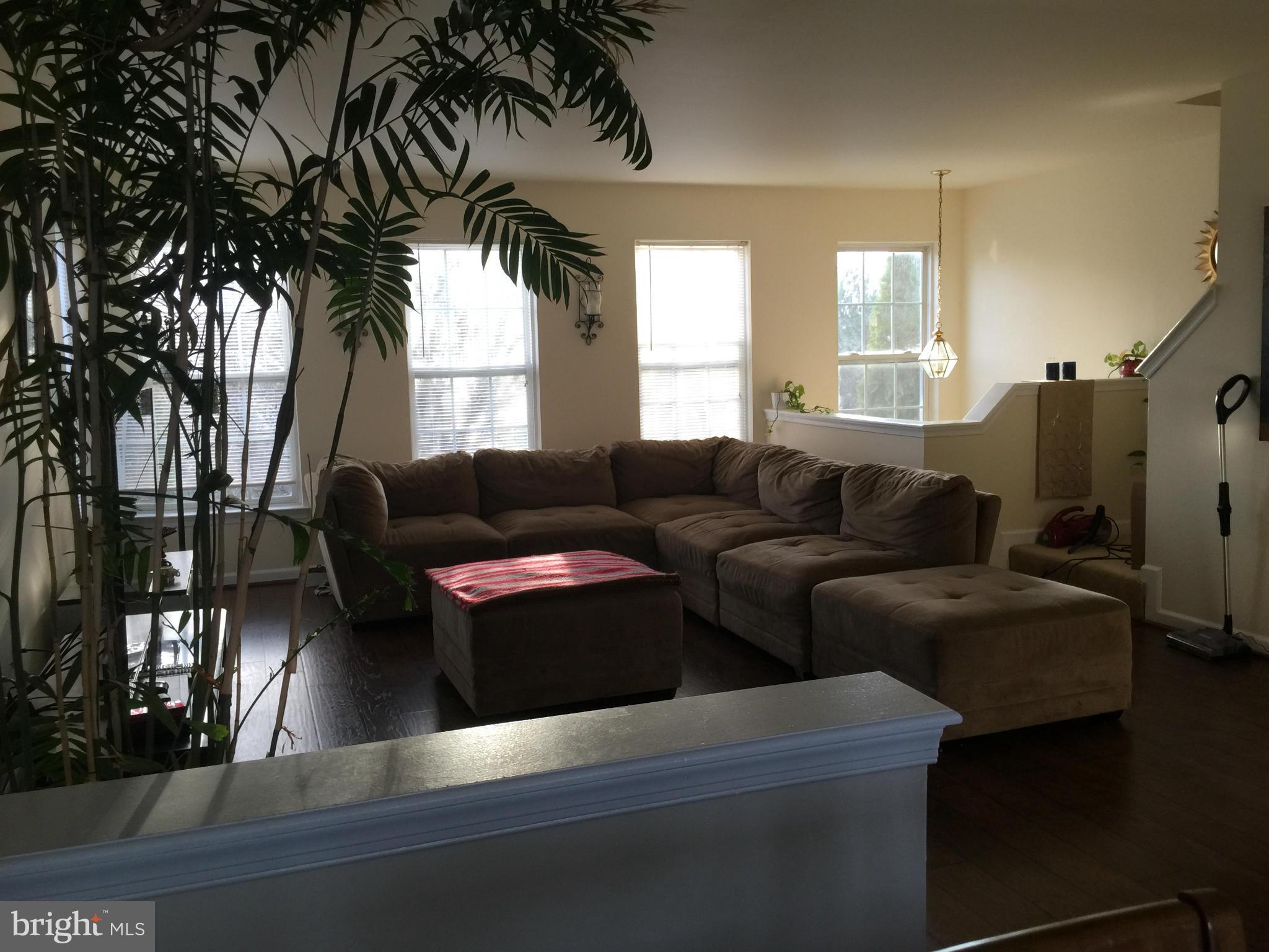 FAIRLAKES CROSSING - Residential