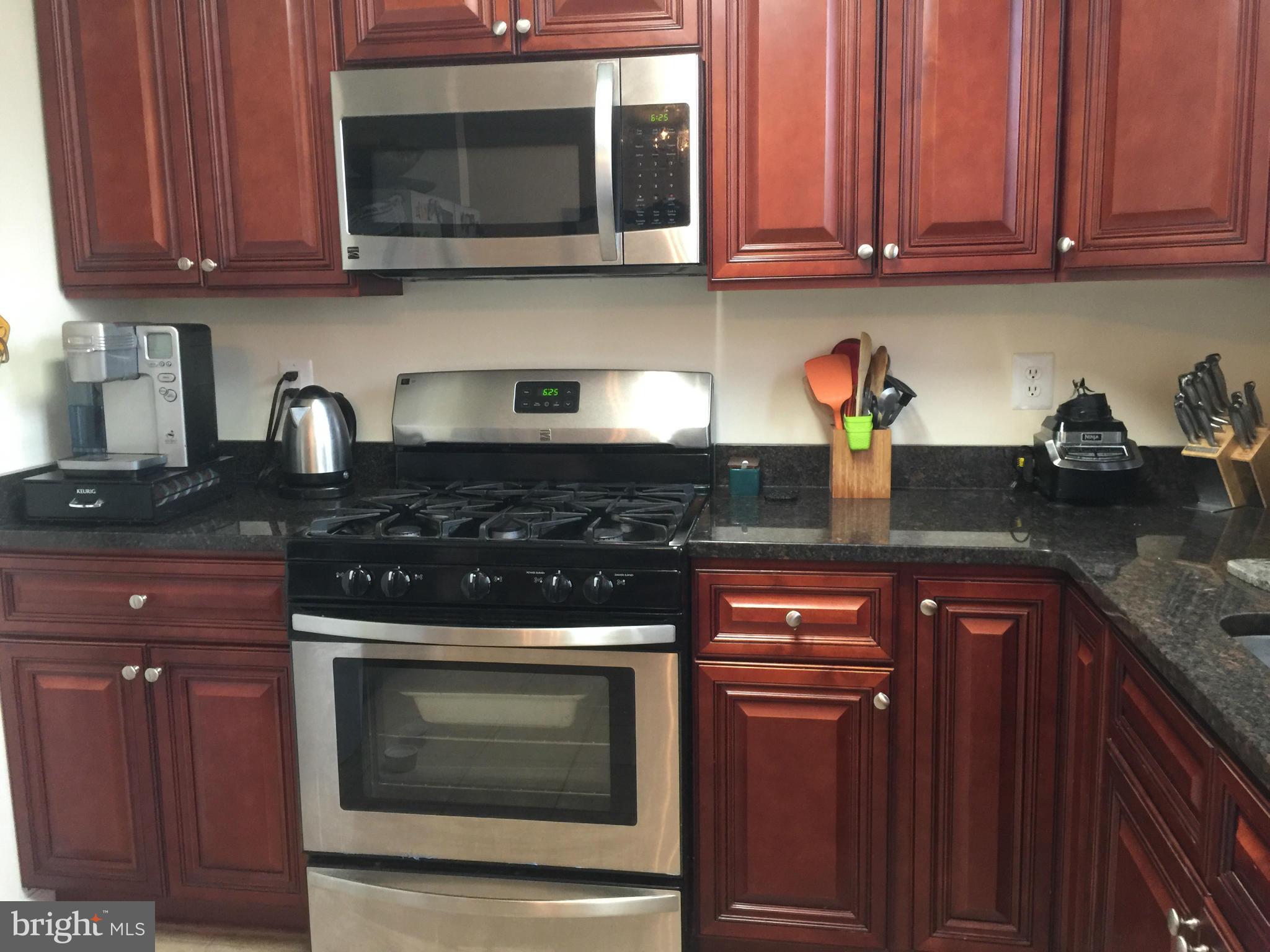 FAIRLAKES CROSSING - Residential