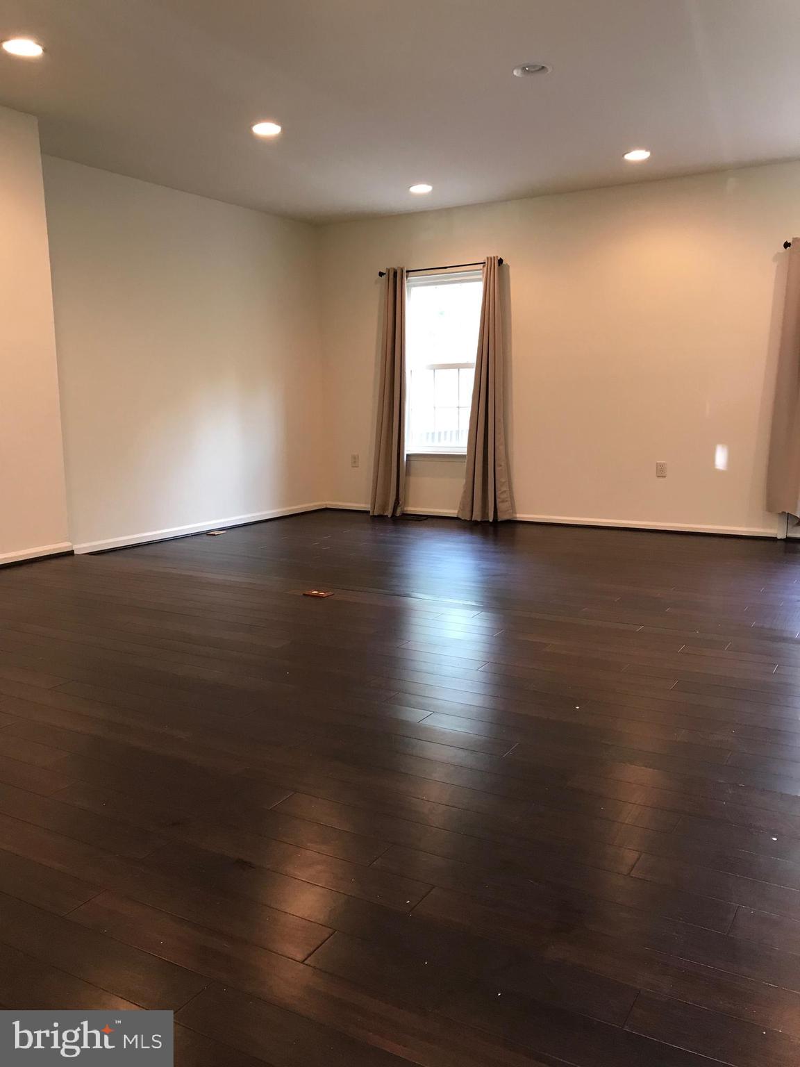 GERMANTOWN VIEW - Residential