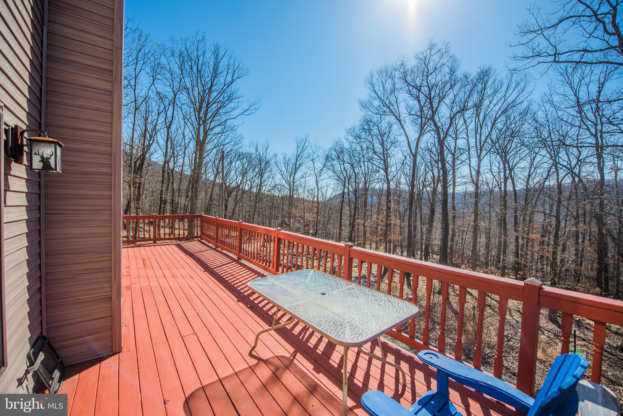 ROUSE MOUNTAIN - Residential