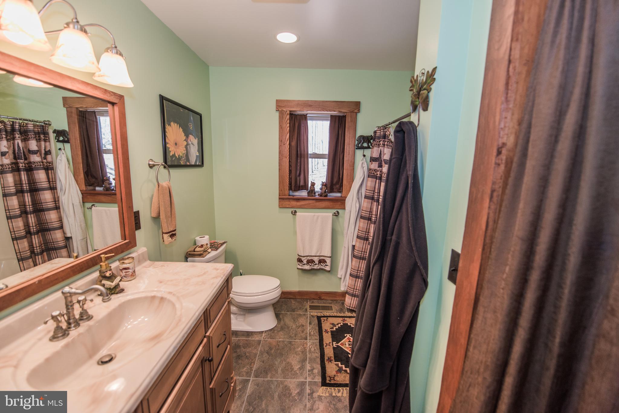 ROUSE MOUNTAIN - Residential