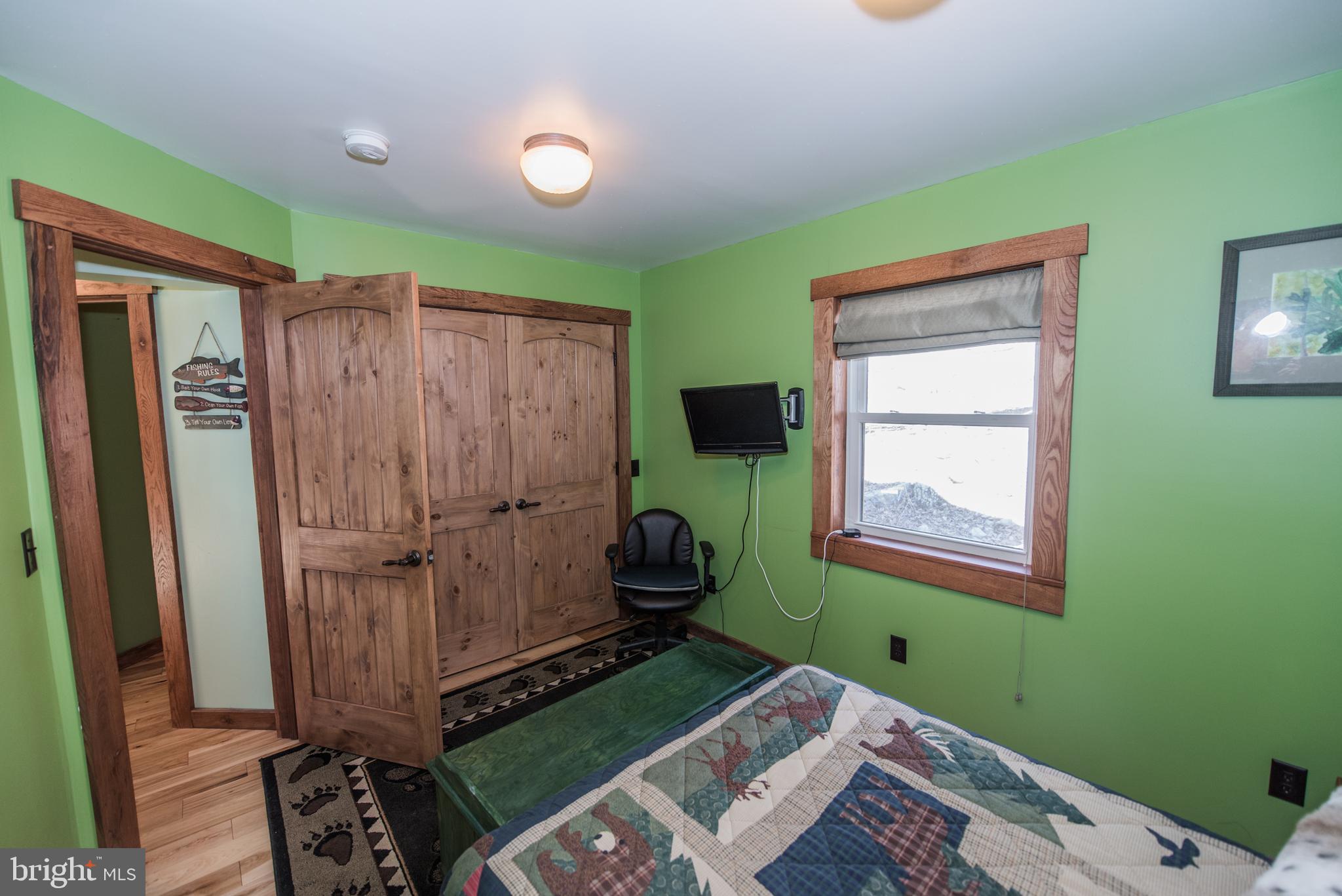 ROUSE MOUNTAIN - Residential