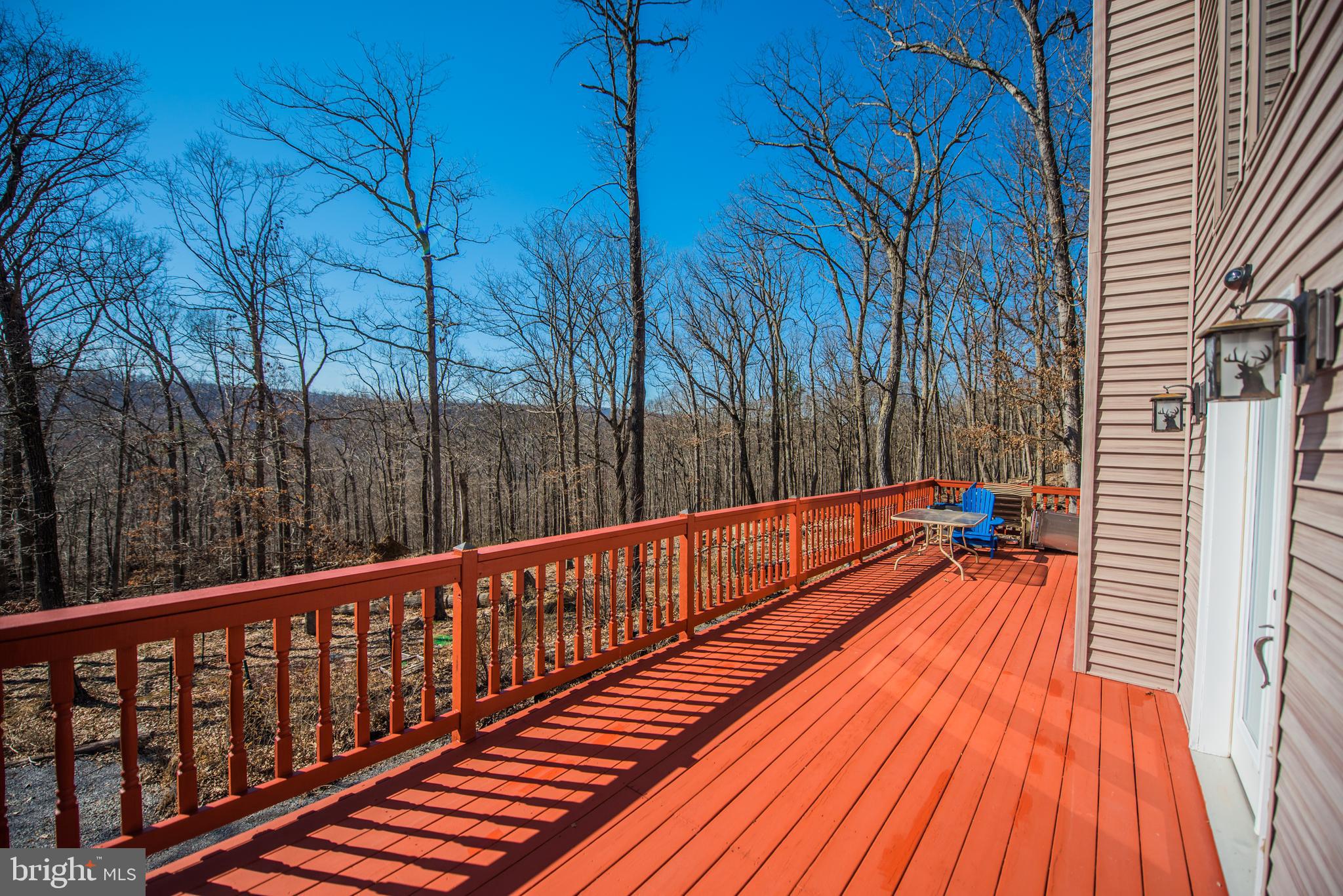 ROUSE MOUNTAIN - Residential