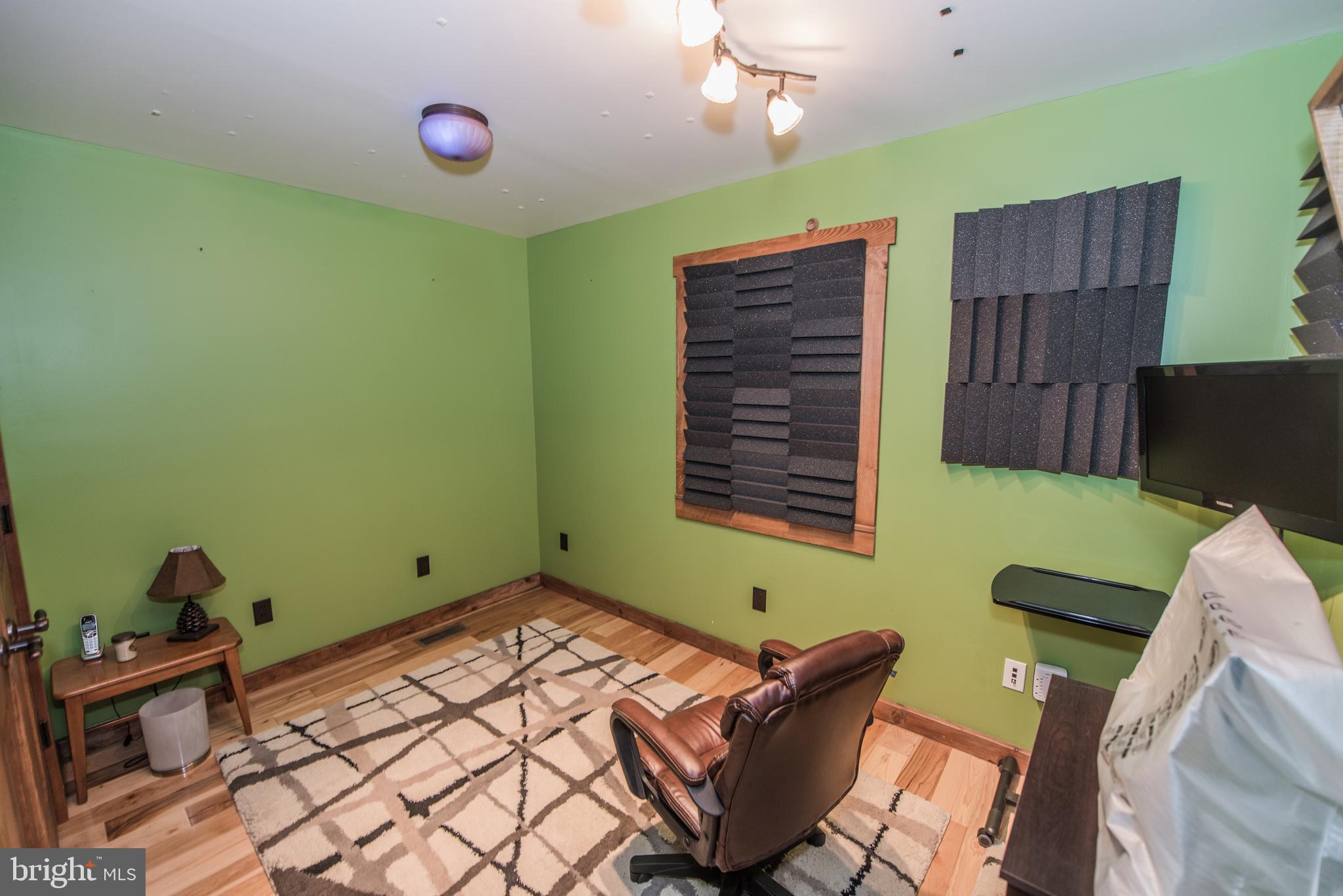 ROUSE MOUNTAIN - Residential