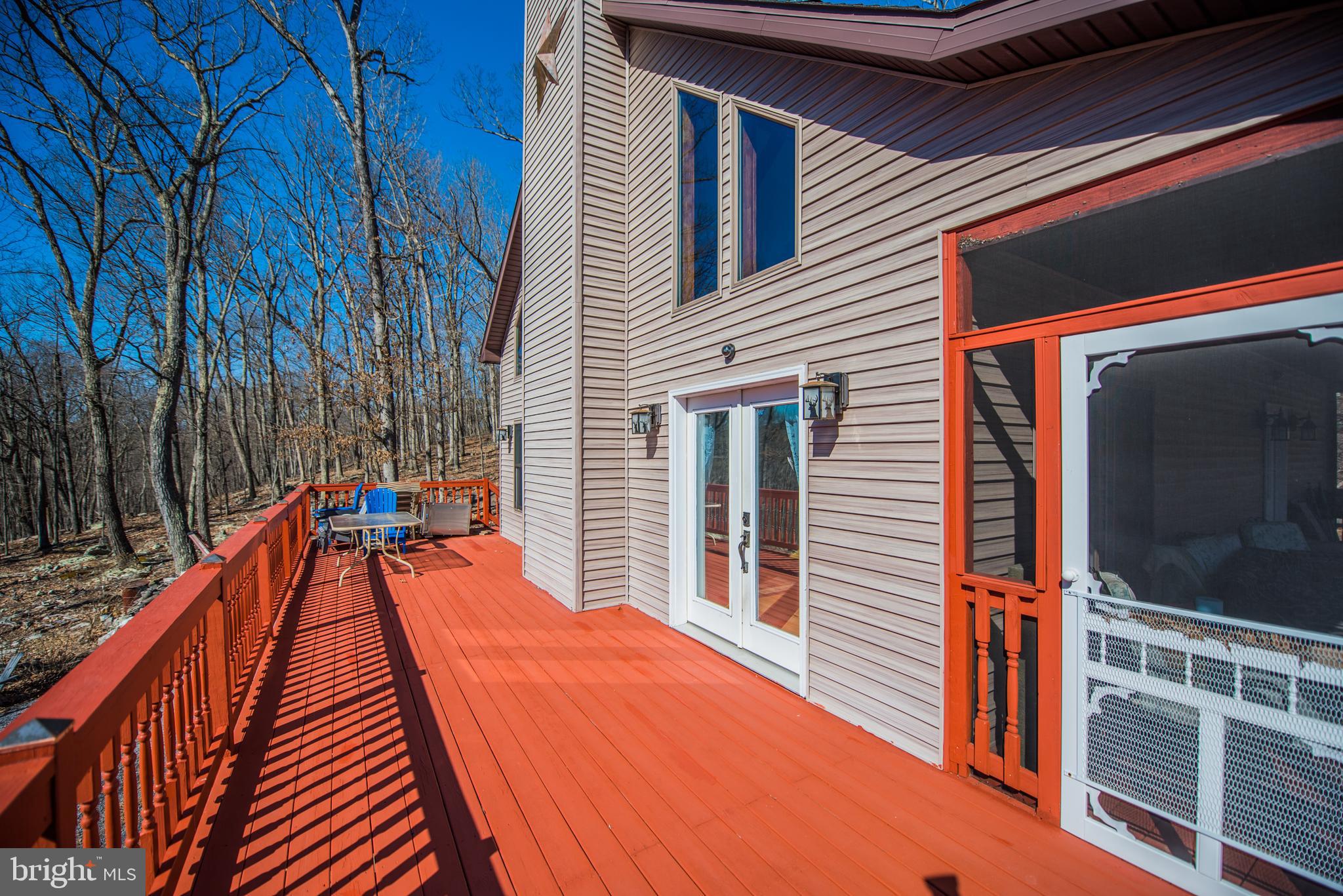 ROUSE MOUNTAIN - Residential