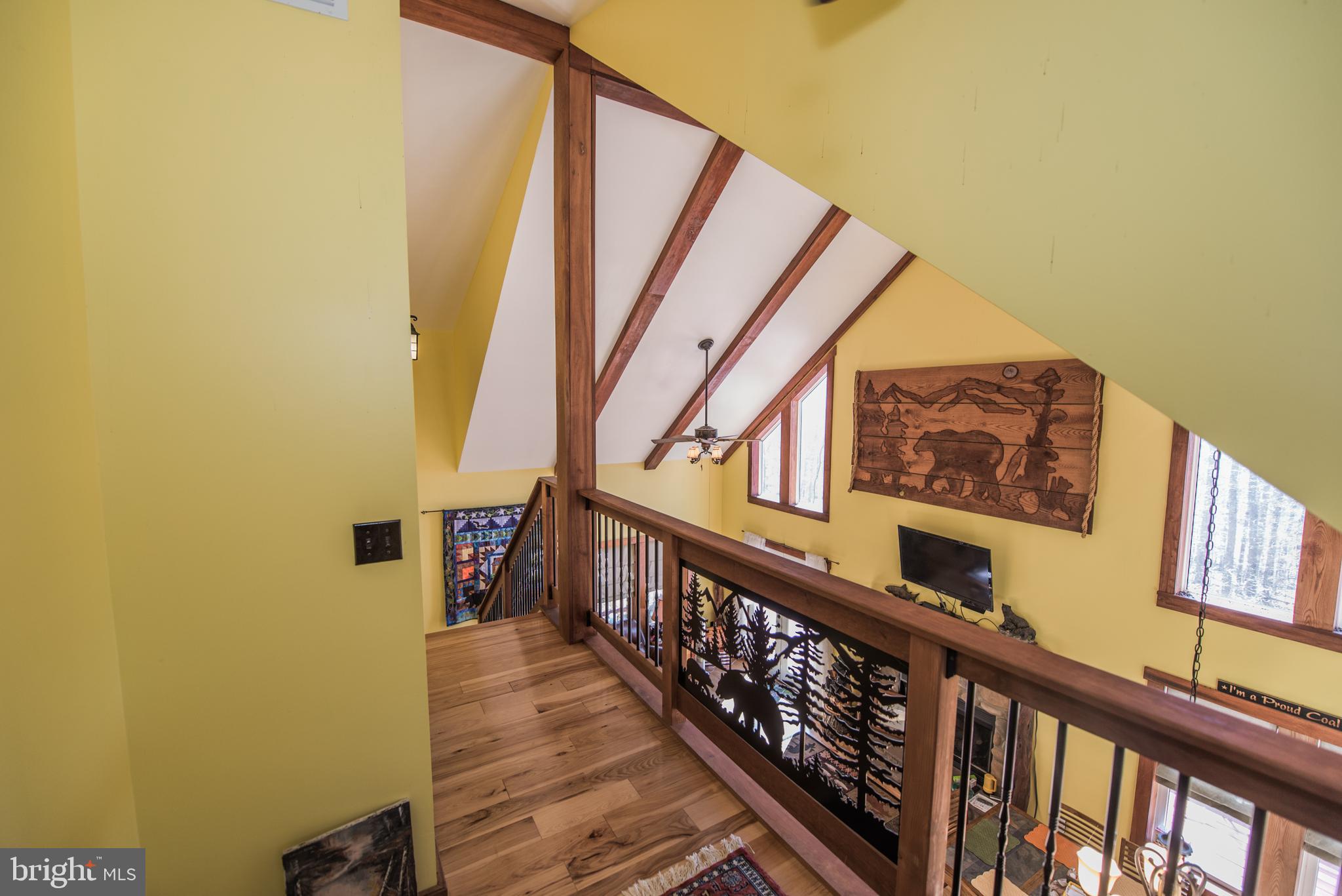 ROUSE MOUNTAIN - Residential