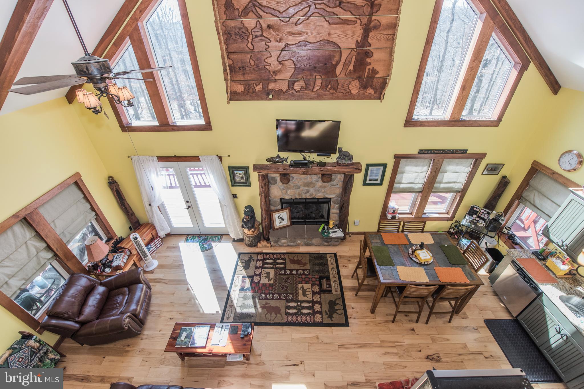 ROUSE MOUNTAIN - Residential