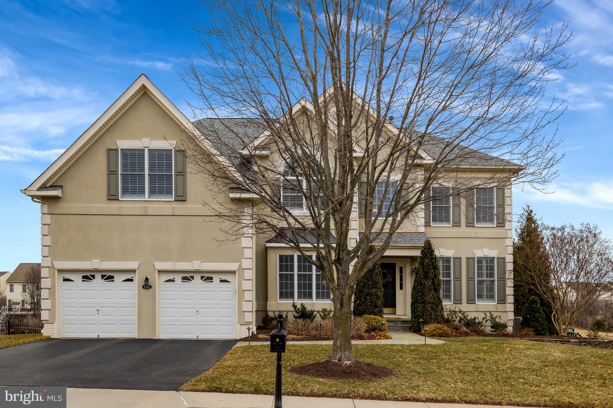 LOUDOUN VALLEY ESTATES - Residential