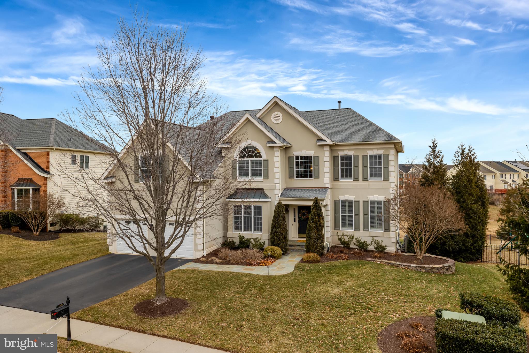 LOUDOUN VALLEY ESTATES - Residential