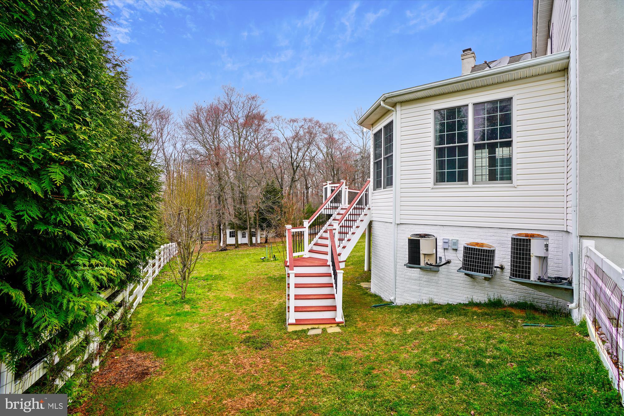 WATERFORD FARMS - Residential