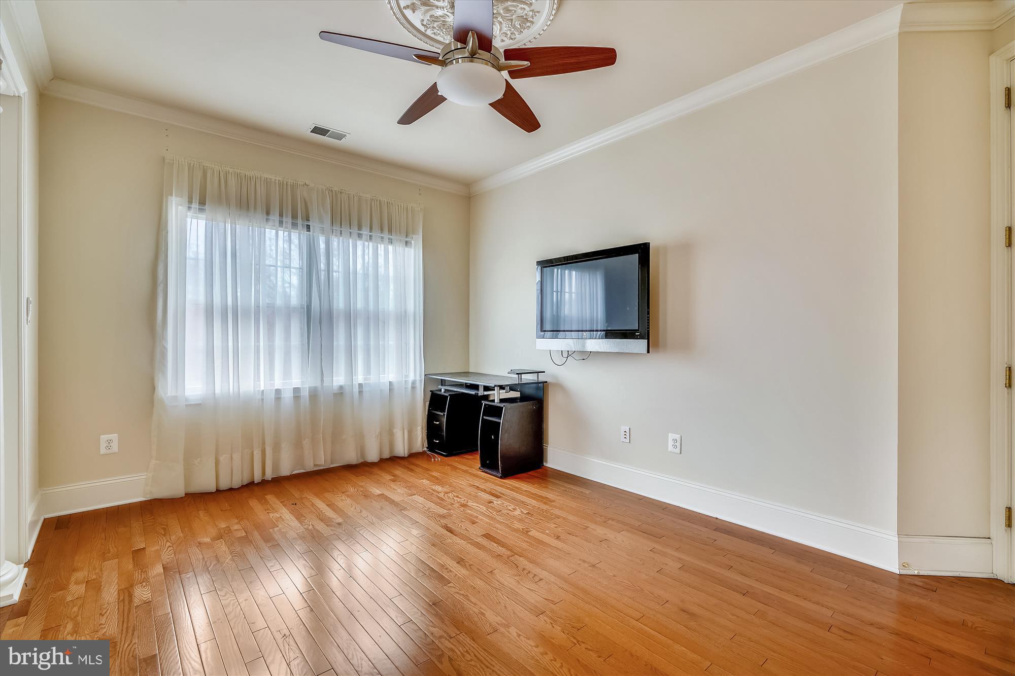 WATERFORD FARMS - Residential