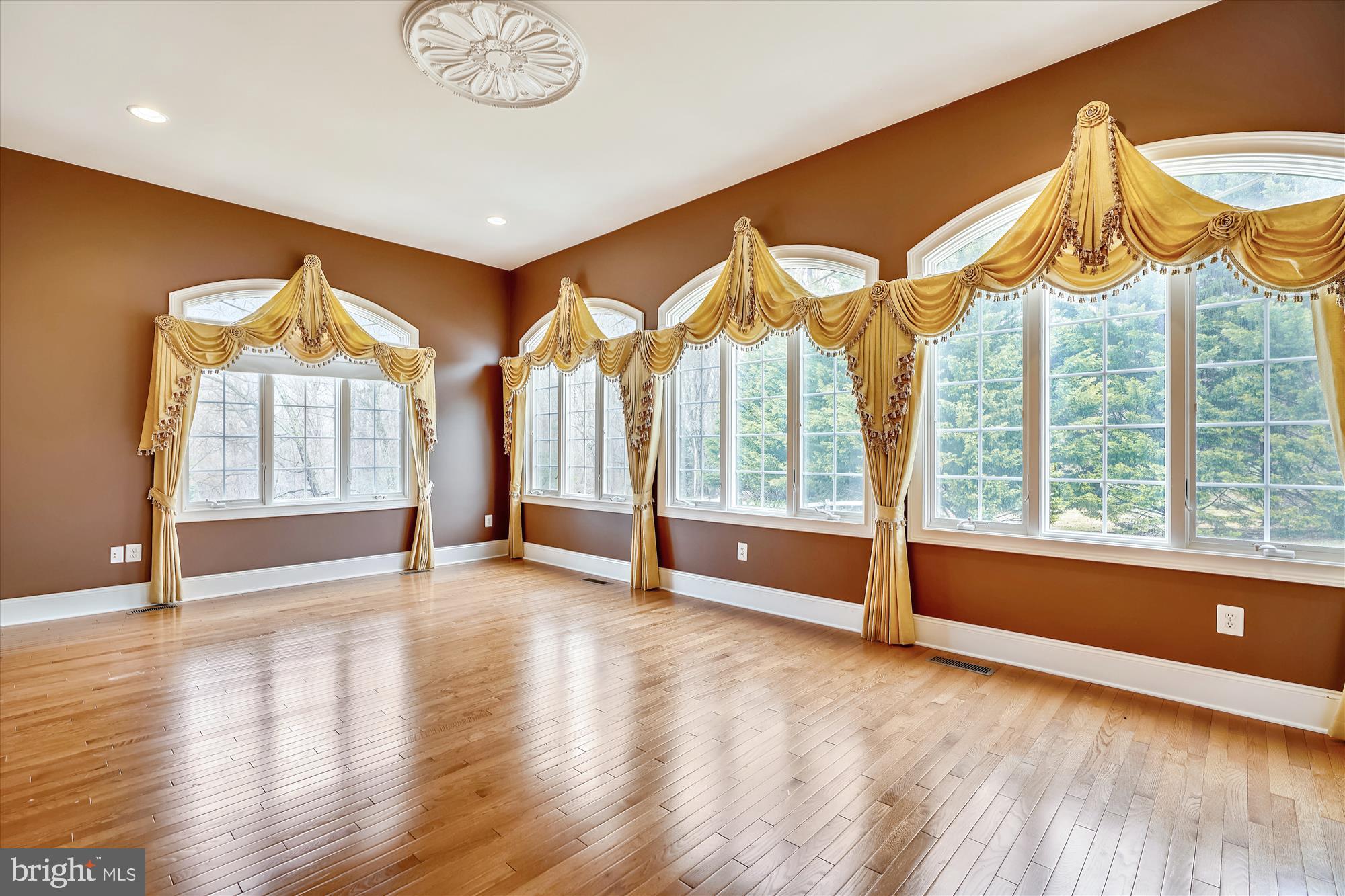 WATERFORD FARMS - Residential
