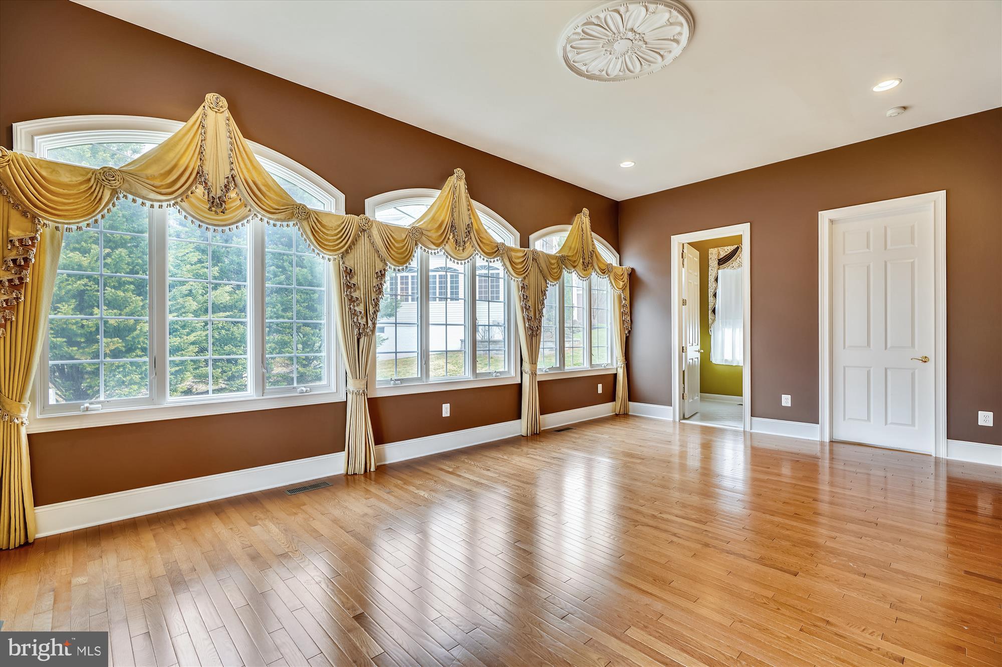 WATERFORD FARMS - Residential