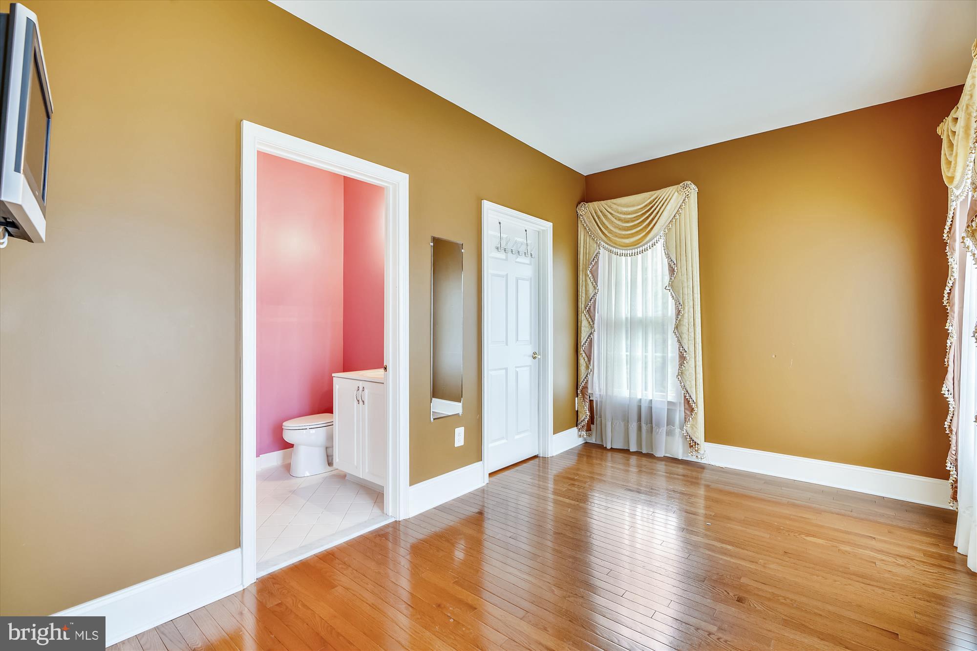 WATERFORD FARMS - Residential