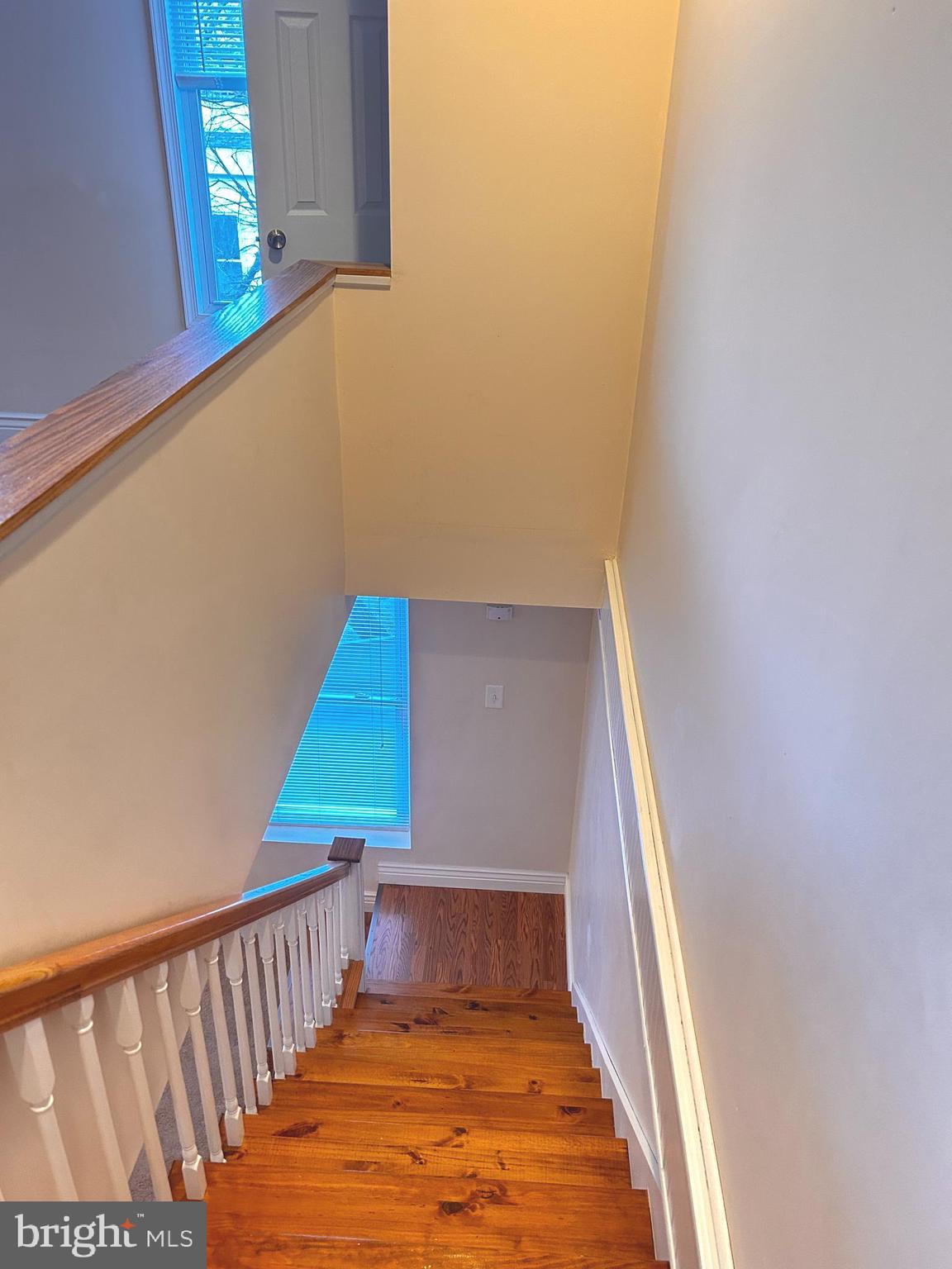 GARFIELD SQUARE - Residential Lease