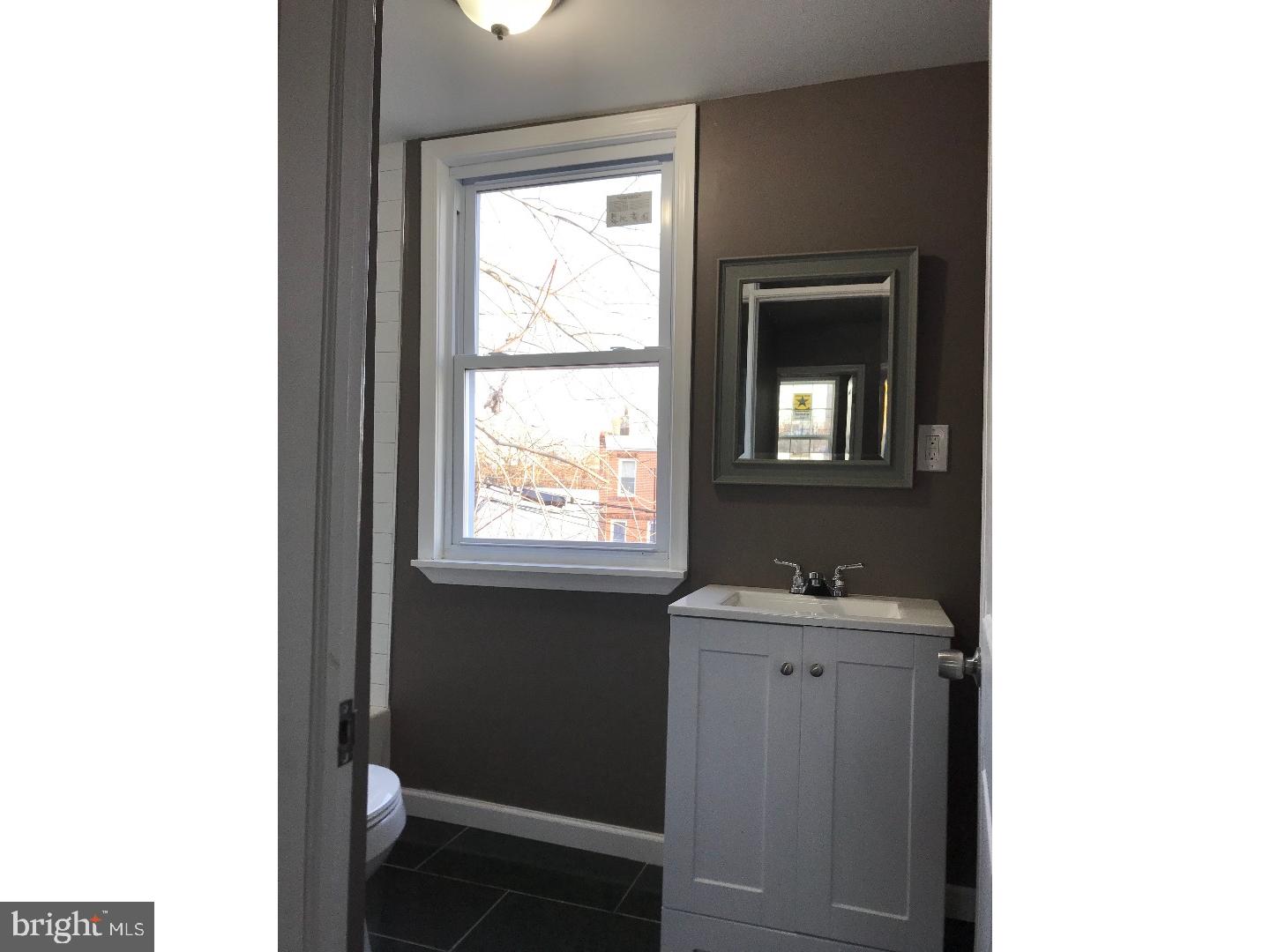 PORT RICHMOND - Residential Lease