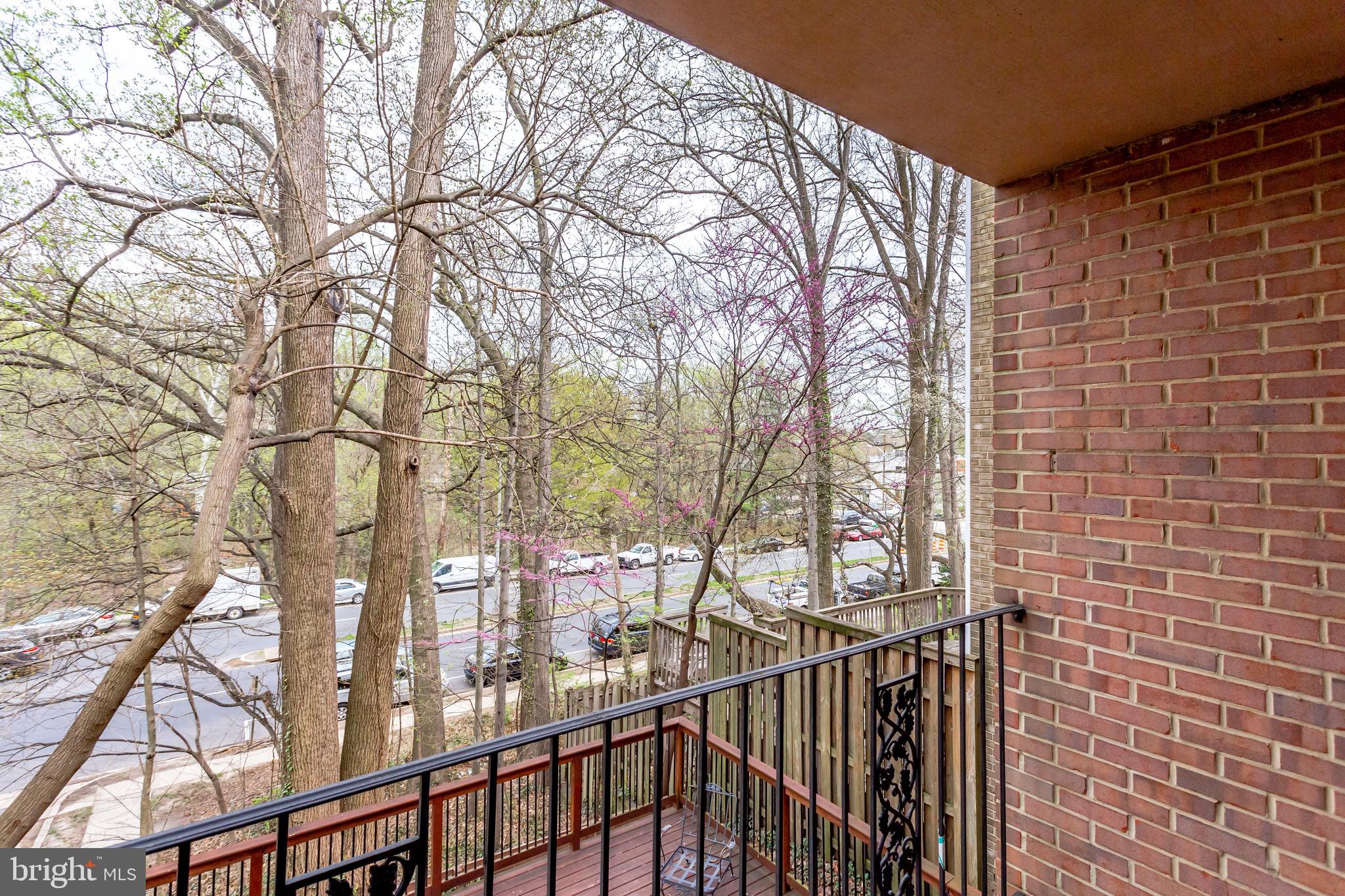 EAST BARCROFT - Residential