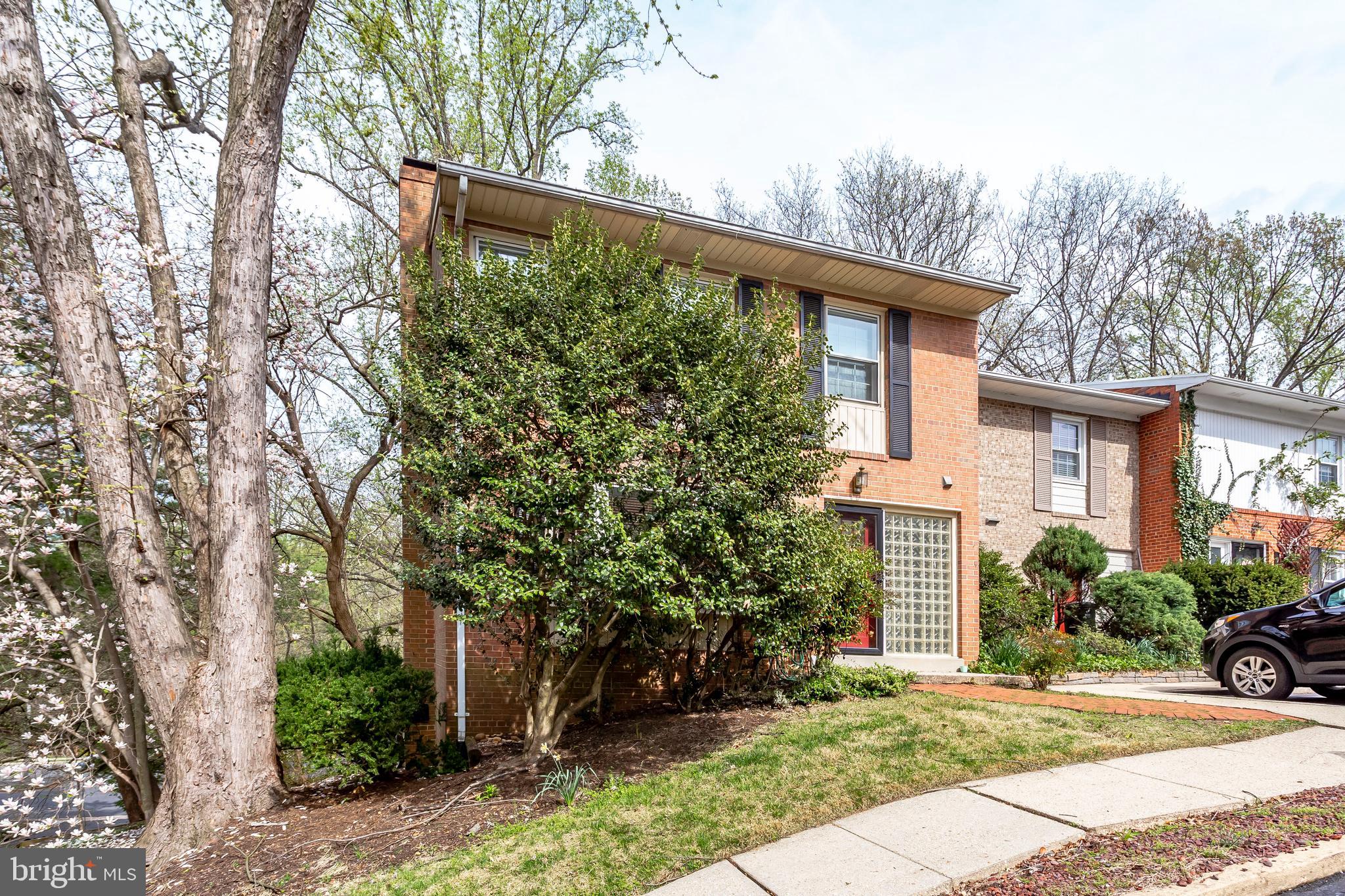 EAST BARCROFT - Residential