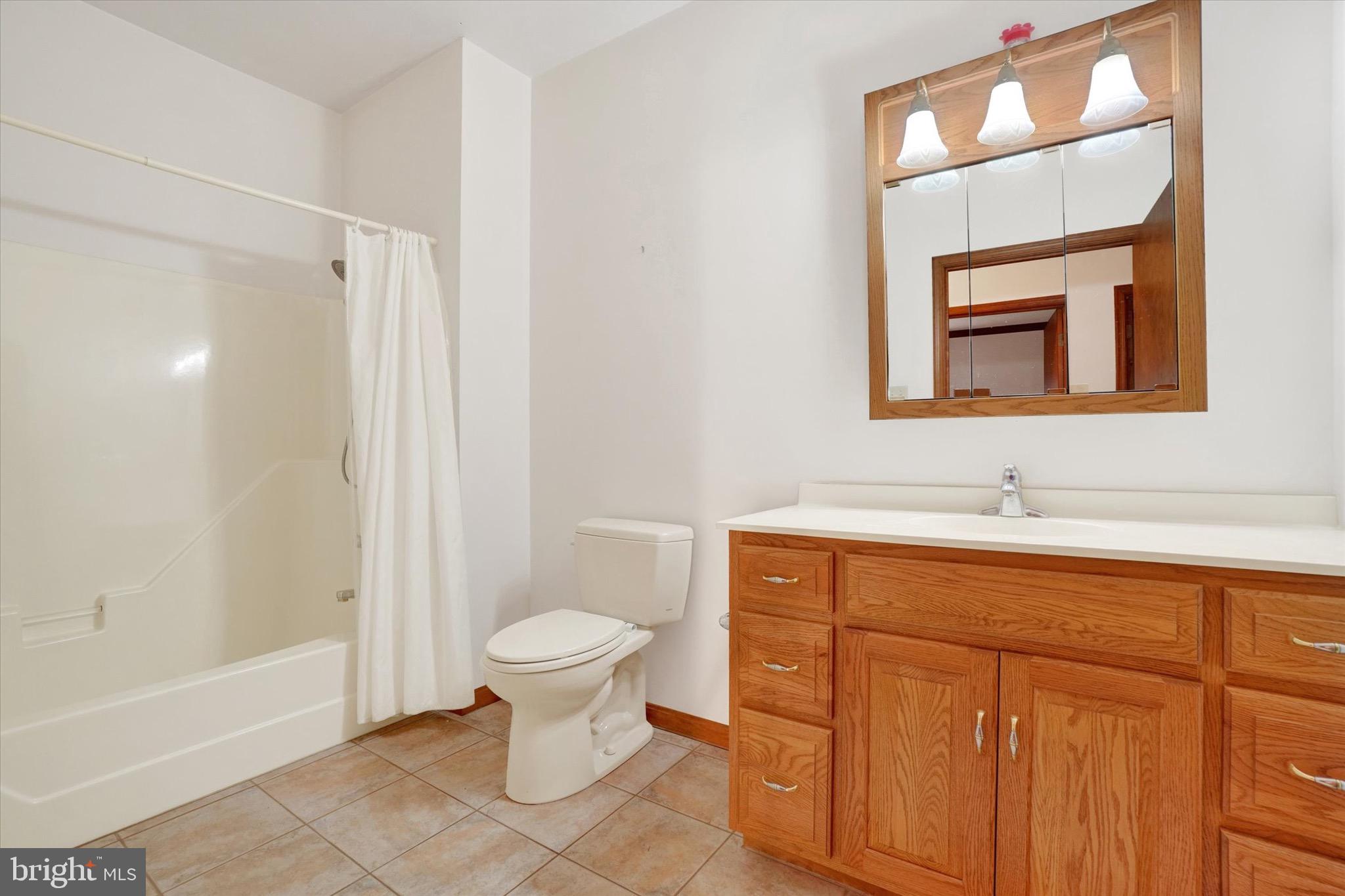 OUTDOOR COUNTRY CLUB - Residential