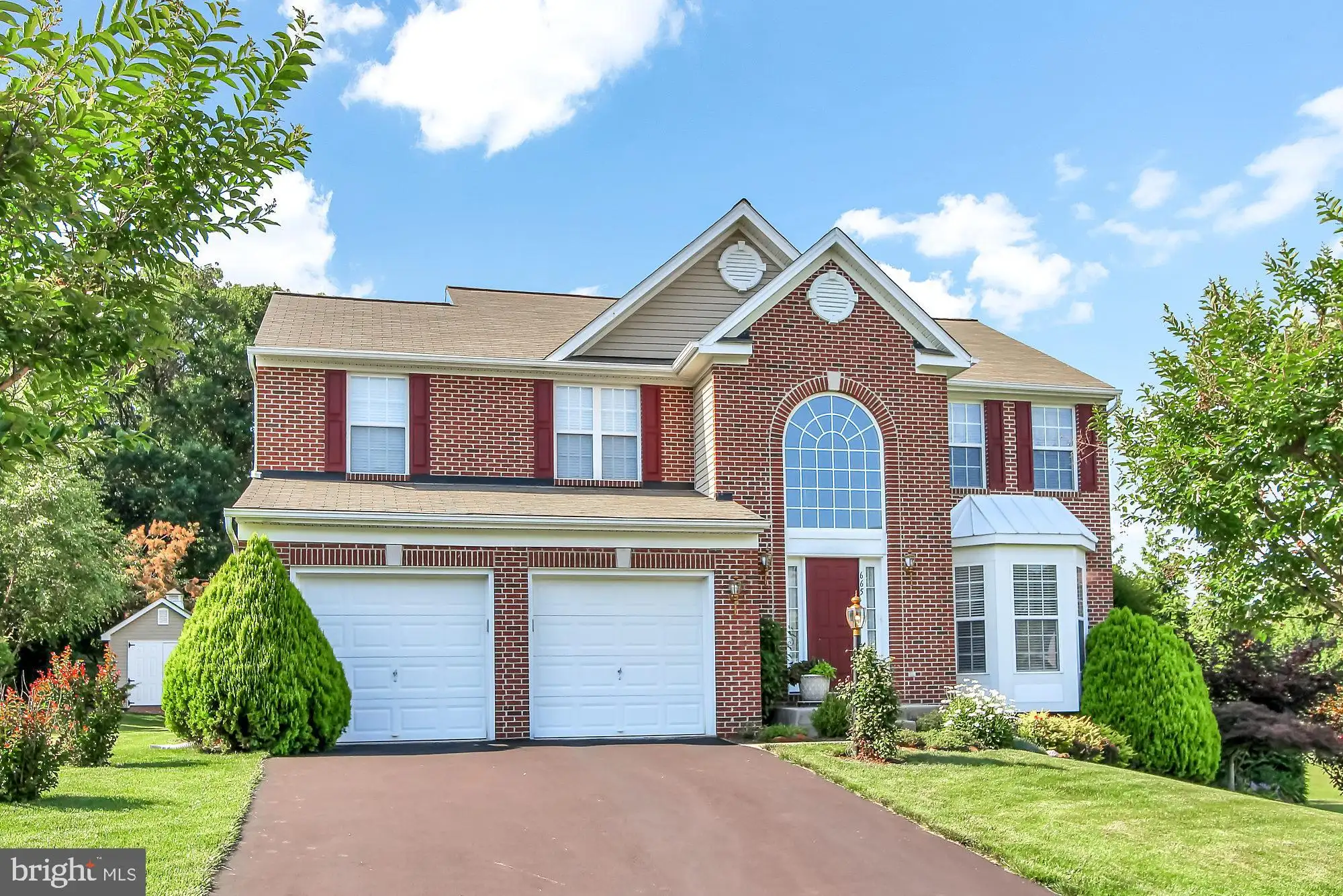 665 Clydesdale Dr