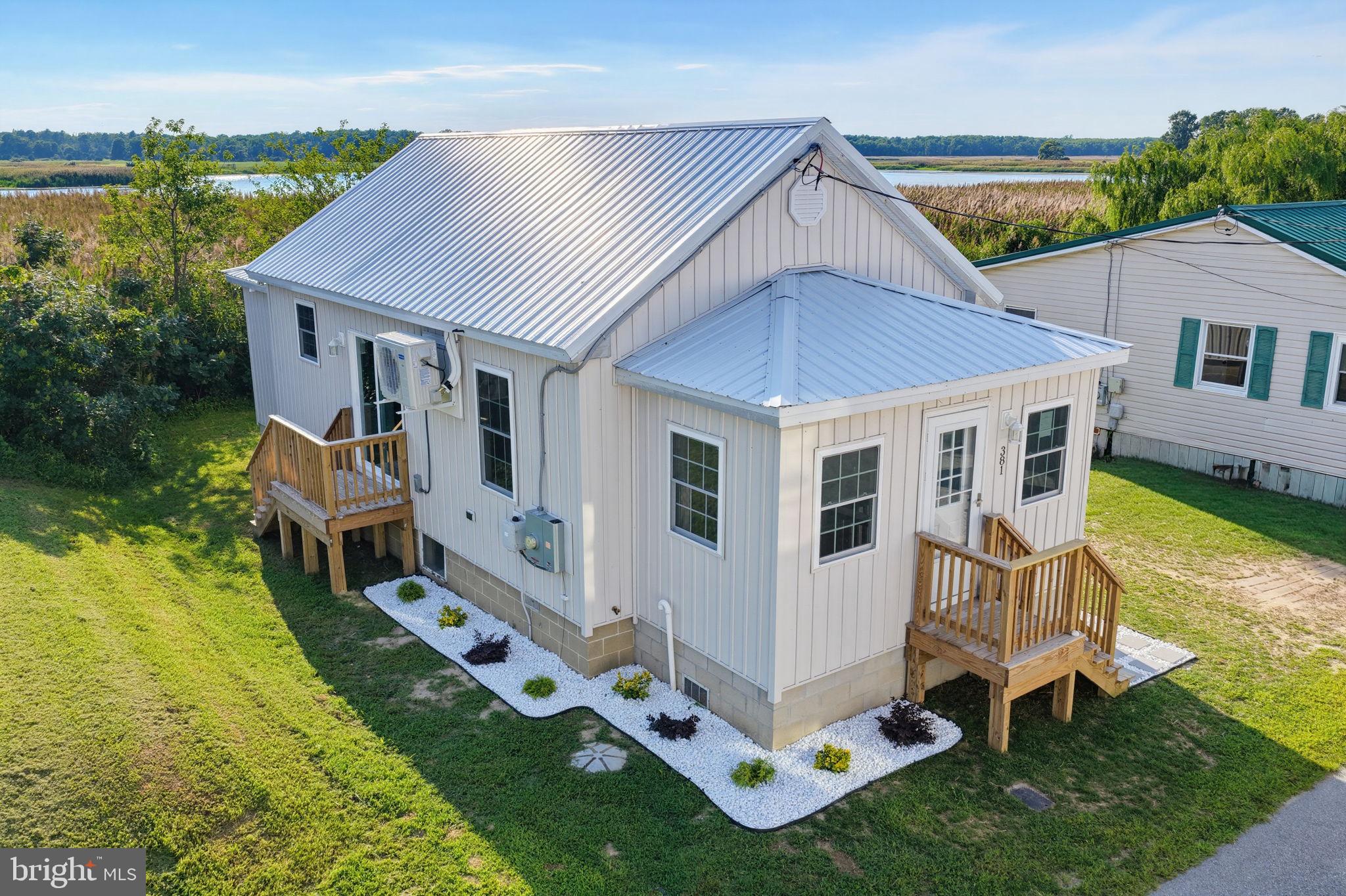 381 N BAY DRIVE