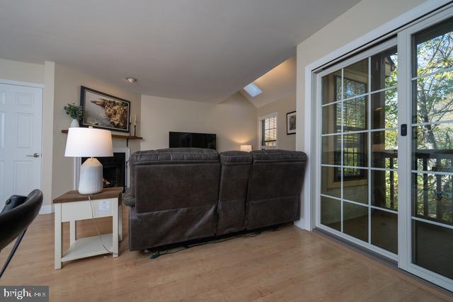 TERRACES OF WINDON - Residential Lease