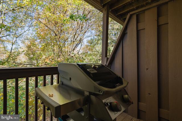 TERRACES OF WINDON - Residential Lease