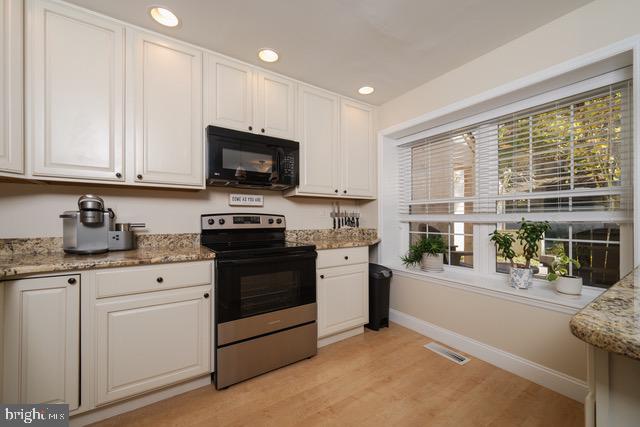 TERRACES OF WINDON - Residential Lease