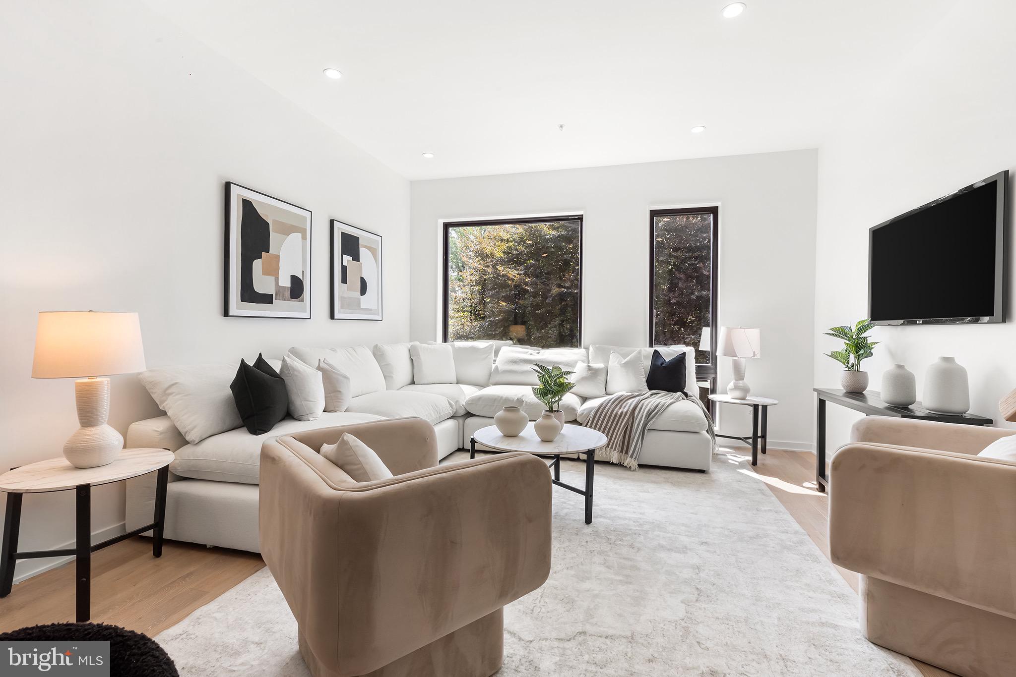 MANAYUNK - Residential