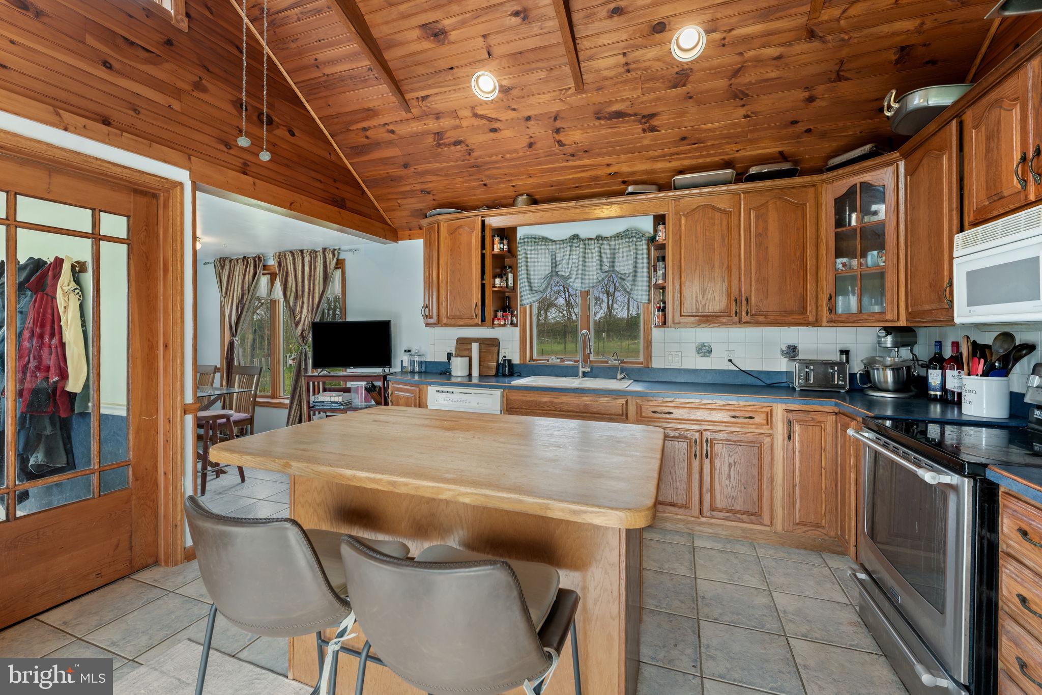 OLD RUSSELL FARM - Residential