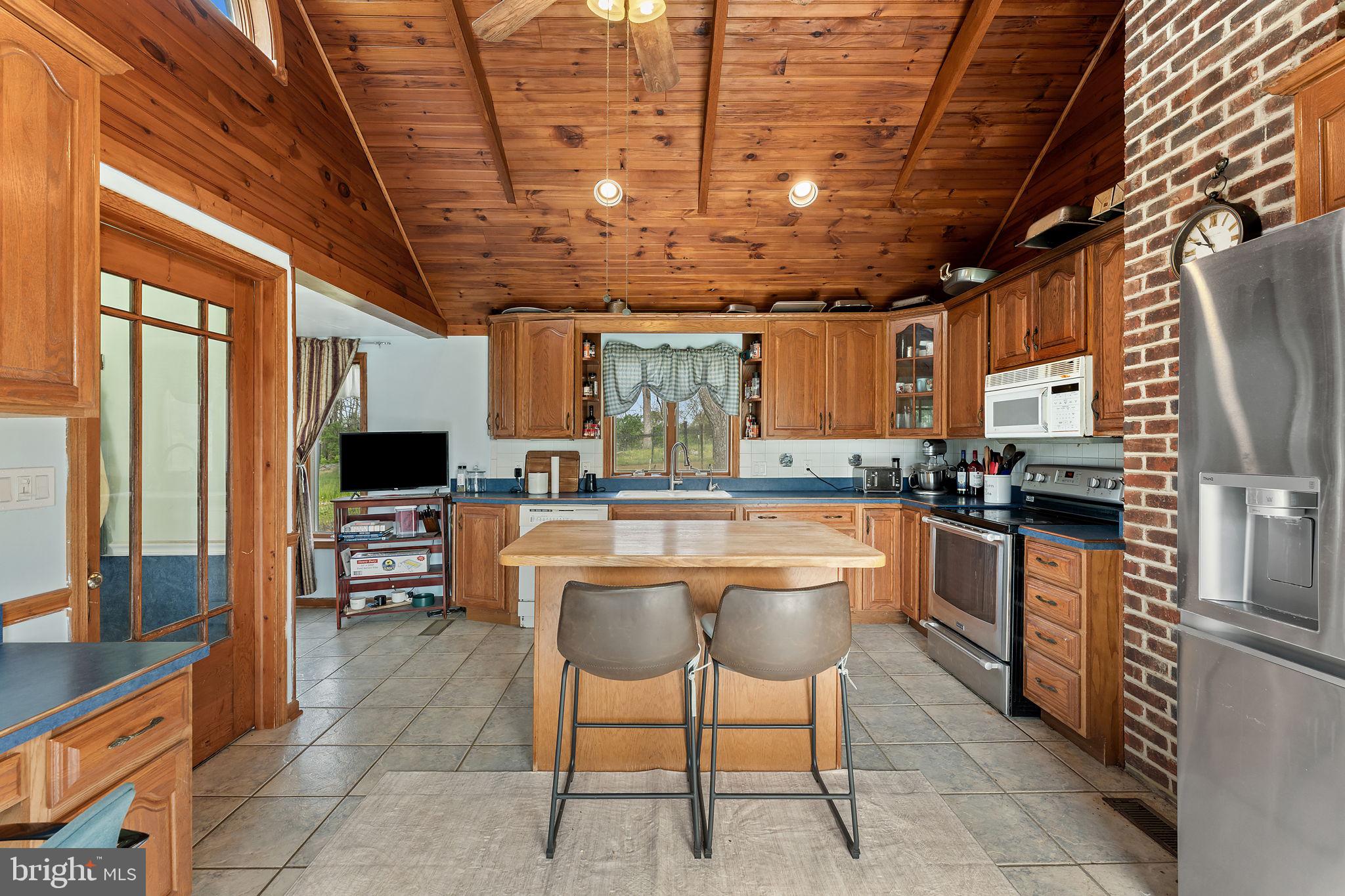 OLD RUSSELL FARM - Residential